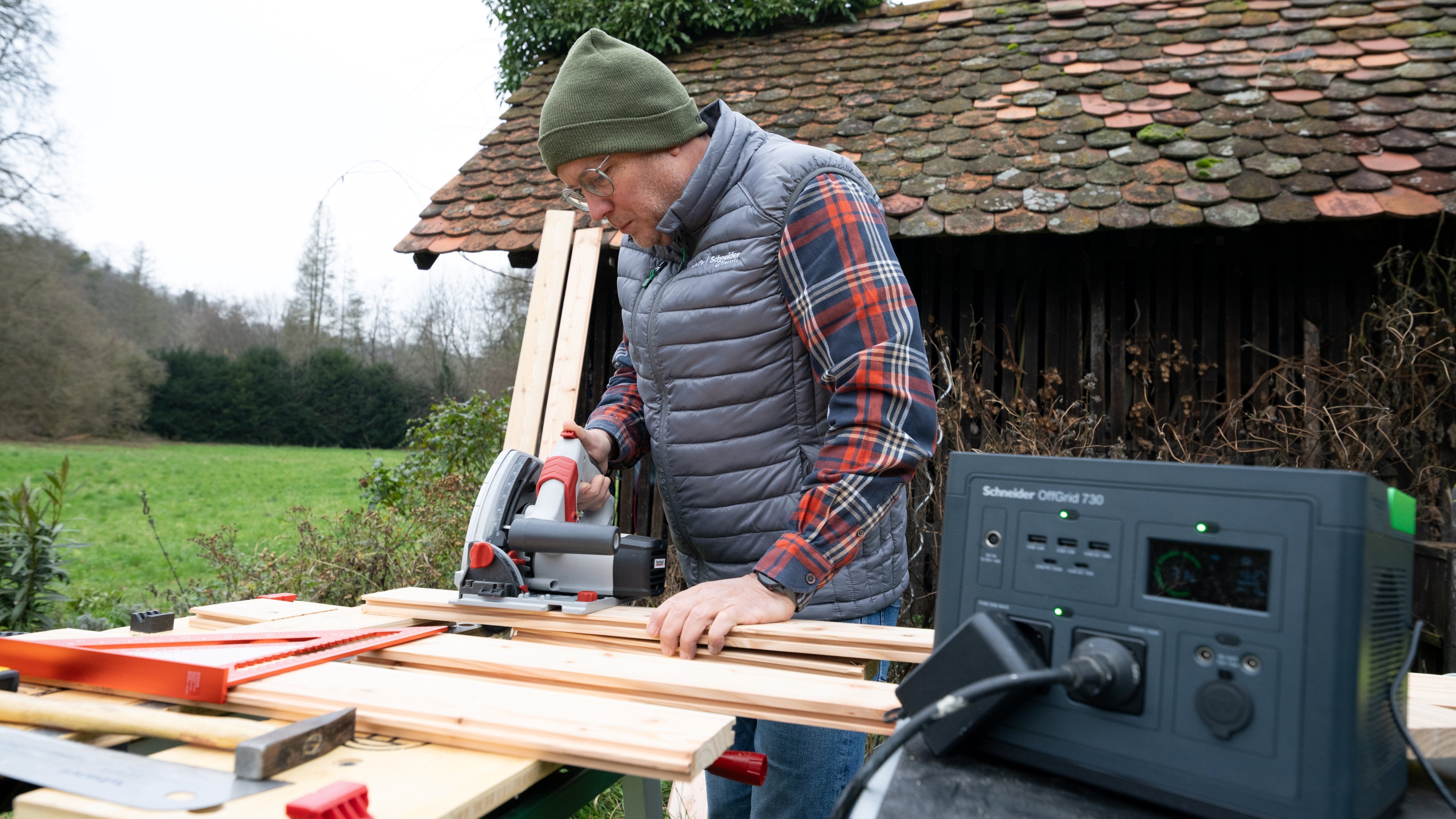 Stacja Zasilania Pps500-Gr Schneider Offgrid Portable Power Station 500, 517wh Lithium-Ion, 2 Schuko, Sinewave