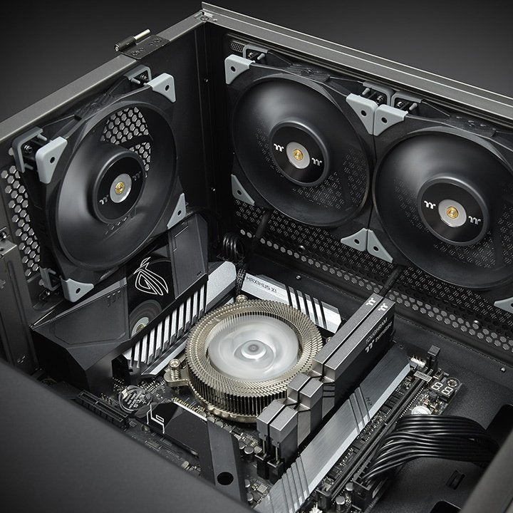 EAN 0841163076774 - Thermaltake TOUGHFAN 14 Carcasa del ordenador Ventilador 14 cm Negro 2 pieza(s) imagen 6