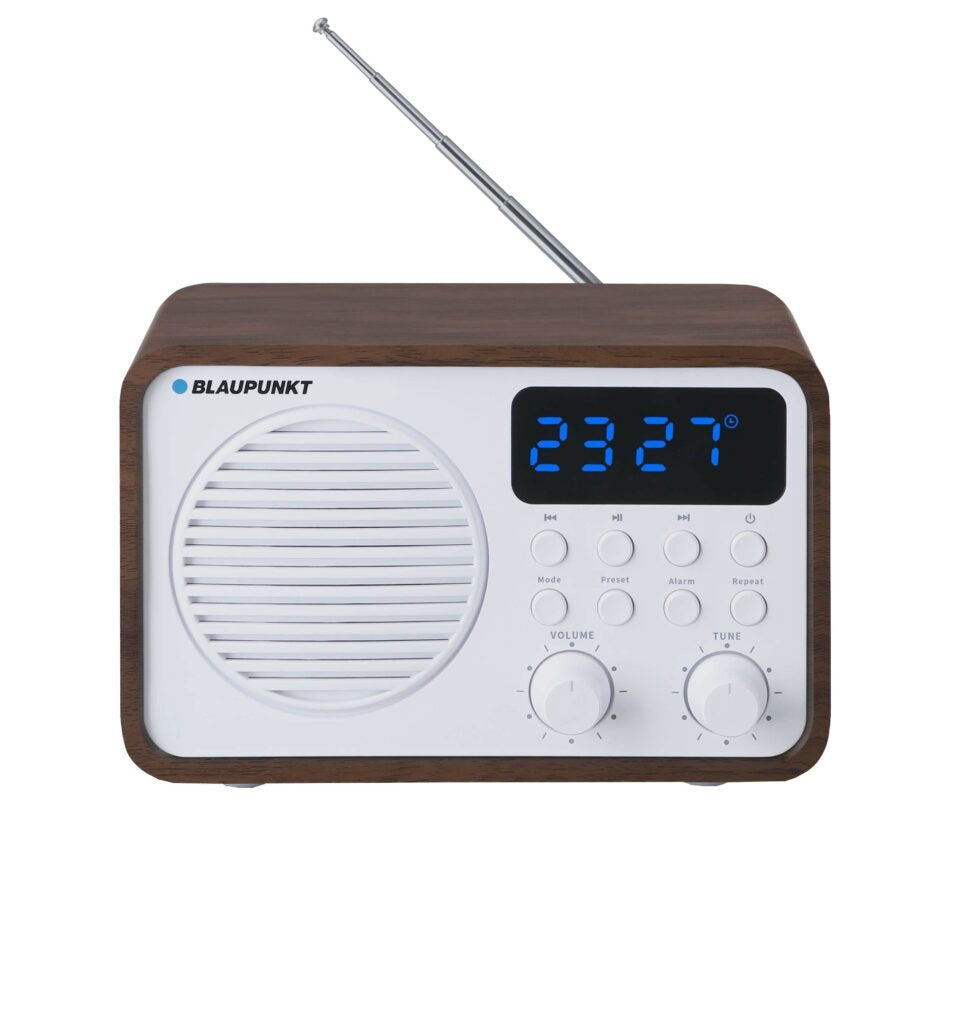 EAN 5901750505287 - Blaupunkt PP7BT radio Portátil Analógico y digital Blanco, Madera imagen 1