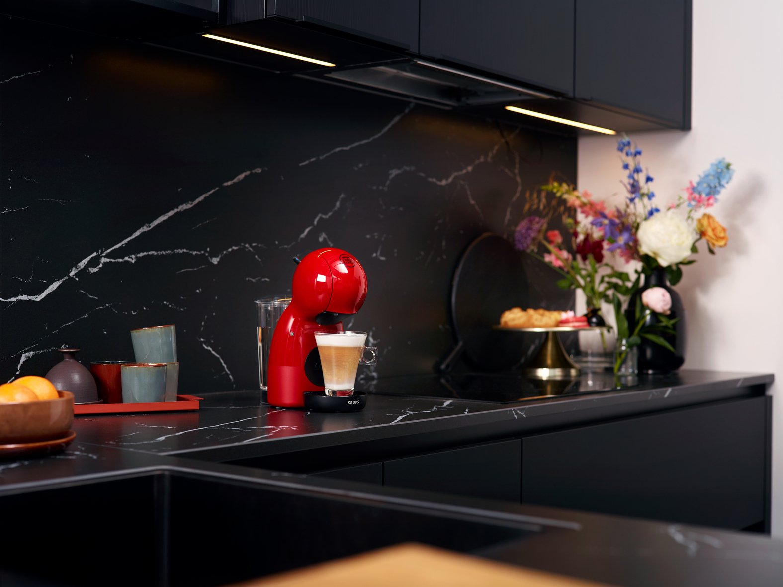 EAN 3016661163777 - Krups NESCAFÉ DOLCE GUSTO KP1A35 Semi-automática Macchina per caffè a capsule 0,8 L imagen 6