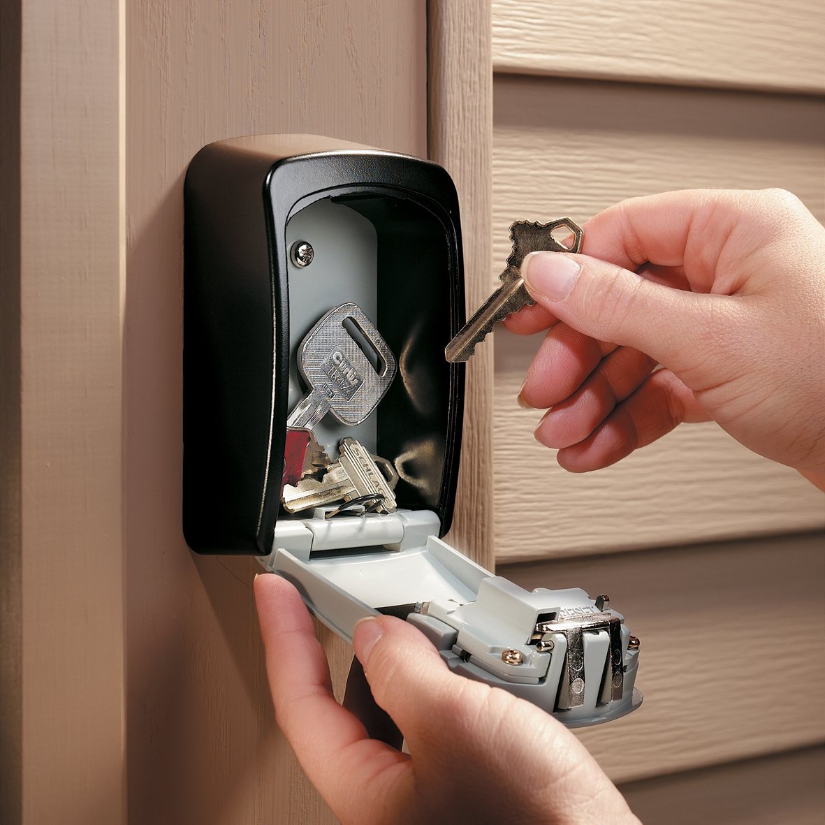 EAN 3520190923493 - MASTER LOCK 5401EURD caja portallaves y organizador Metal Negro, Gris imagen 3