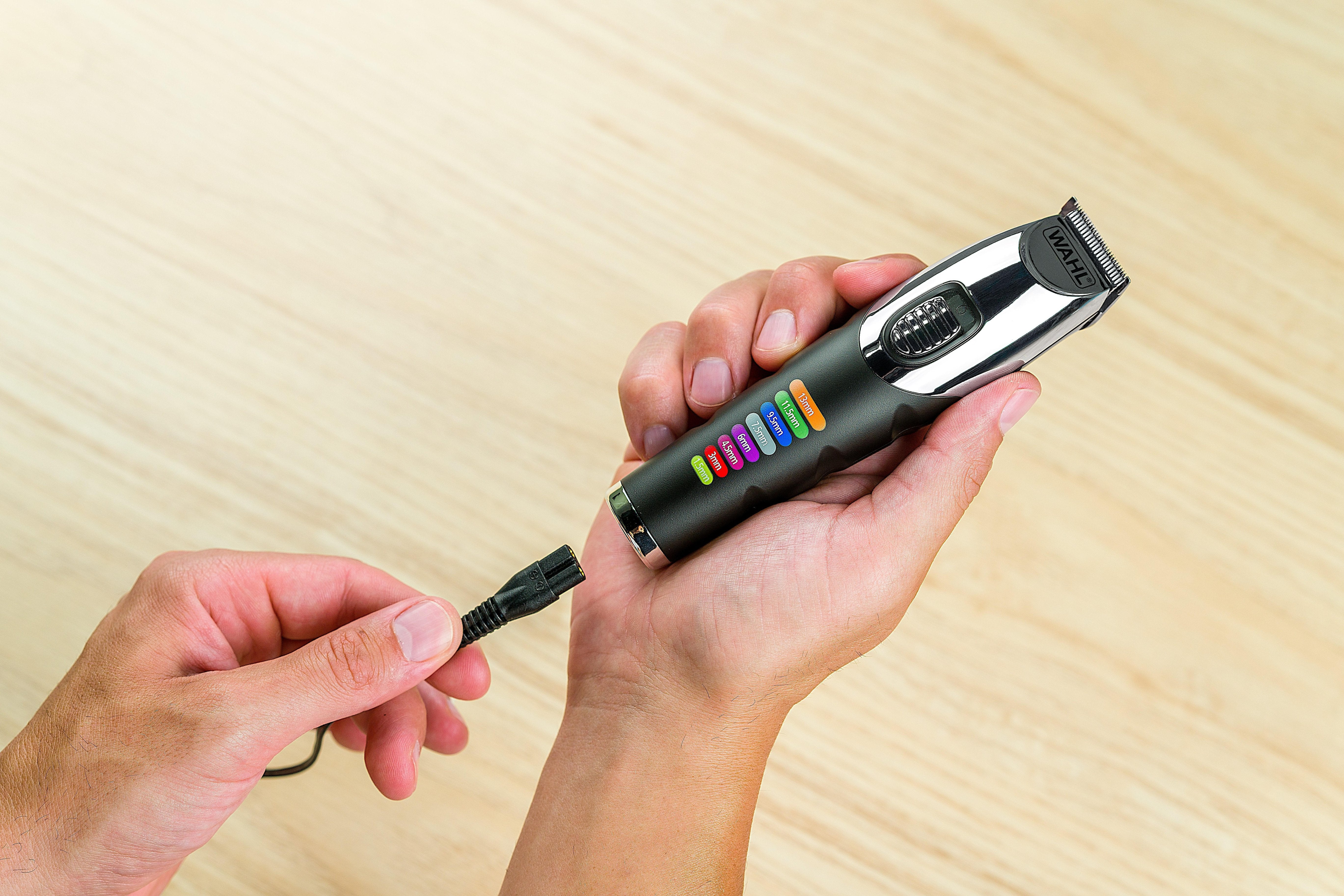 EAN 5996415036855 - Wahl Color Trim AC/Batería 8 1,3 cm Negro, Acero inoxidable imagen 9