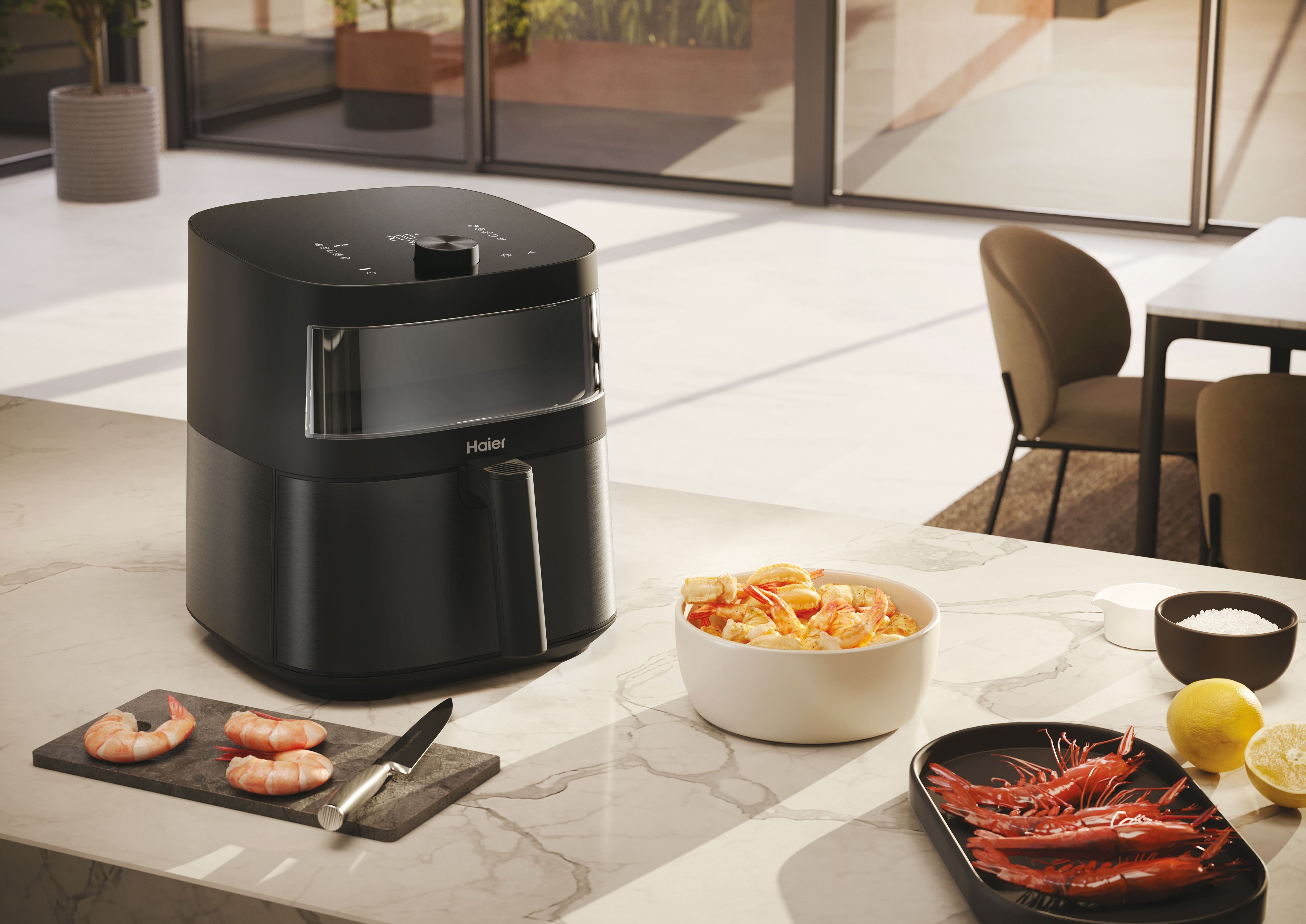 EAN 8059019065731 - Haier I-Master Series 5 HAF5TWA 011 6,5 L Independiente 2000 W Freidora de aire caliente Negro imagen 8
