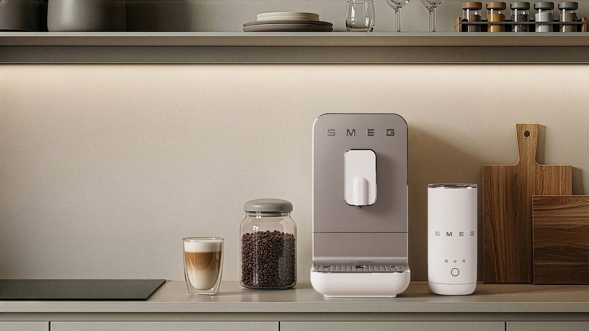 Smeg Mff02whmeu Espumador De Leche, Blanco Mate