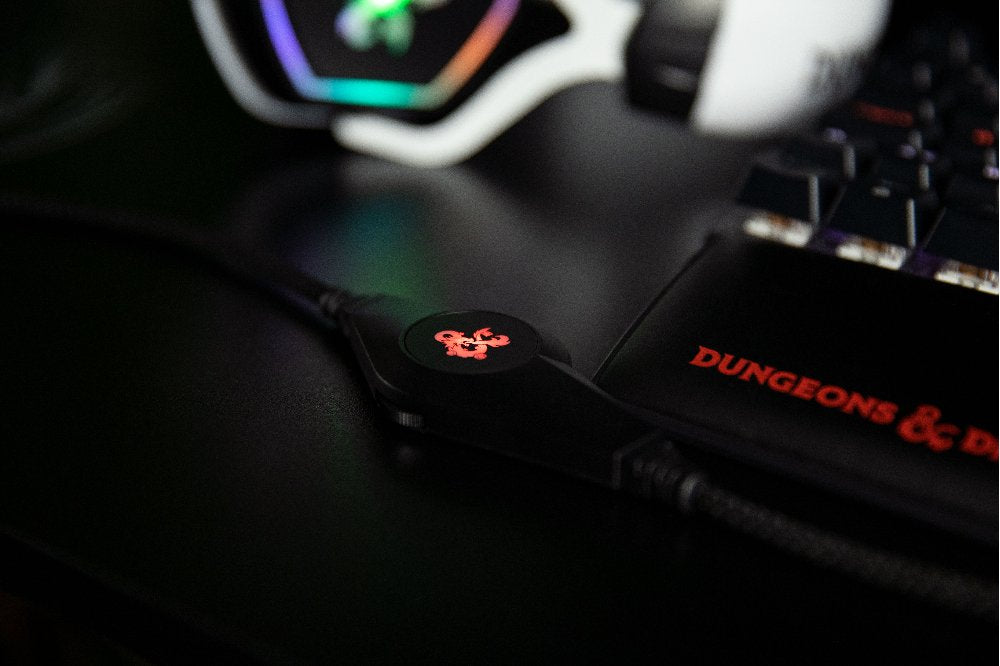 Headset Konix Dungeons And Dragons 7.1 Rainbow Micro Flexible Multiplataforma Kx-Dnd-Gh-Rbw-Pc
