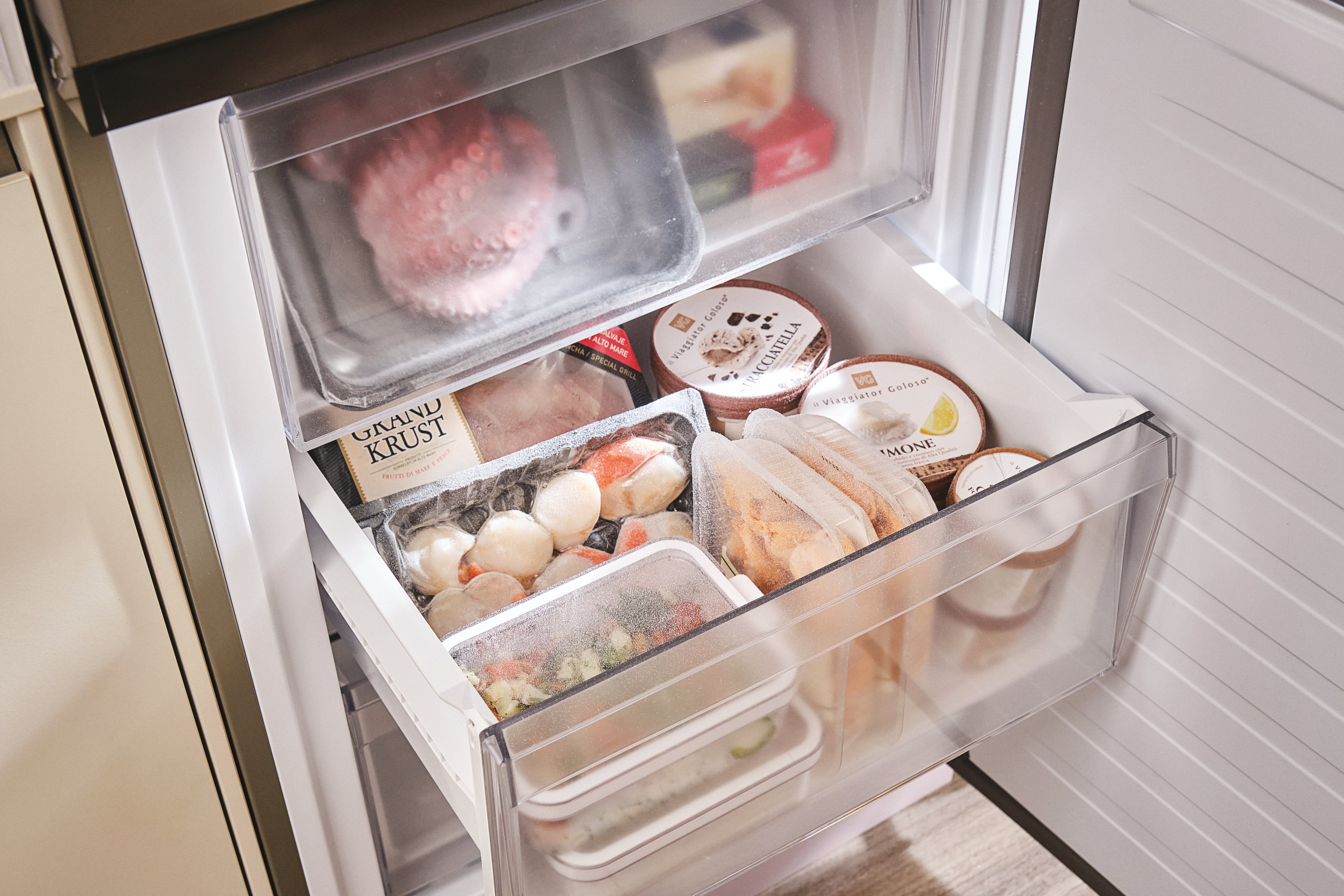 Cncq2t620dx Candy Fridge