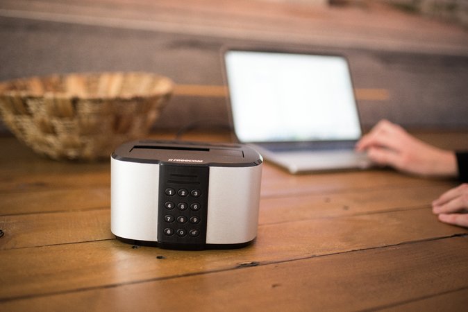 Freecom 2.5"/3.5" Hdd Mdock Keypad Secure. 256-Aes