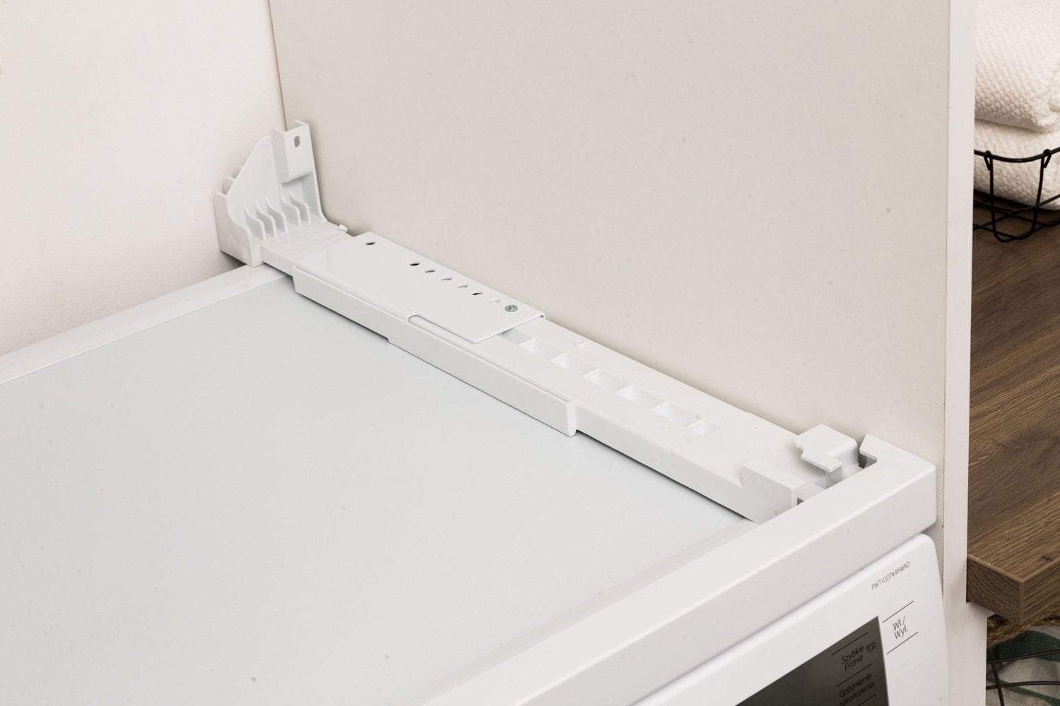 EAN 8690842386039 - Beko PSKS pieza y accesorio de lavavajillas Blanco Kit de instalación imagen 1