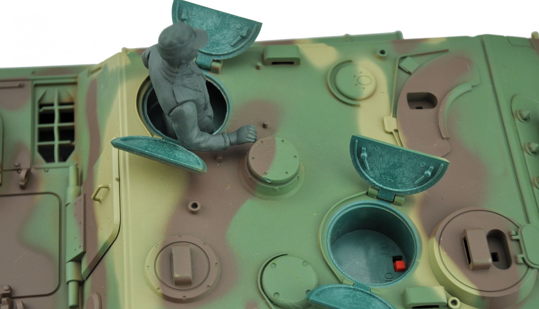 EAN 4260414182723 - Amewi 23068 modelo controlado por radio Tanque Motor eléctrico 1:16 imagen 2