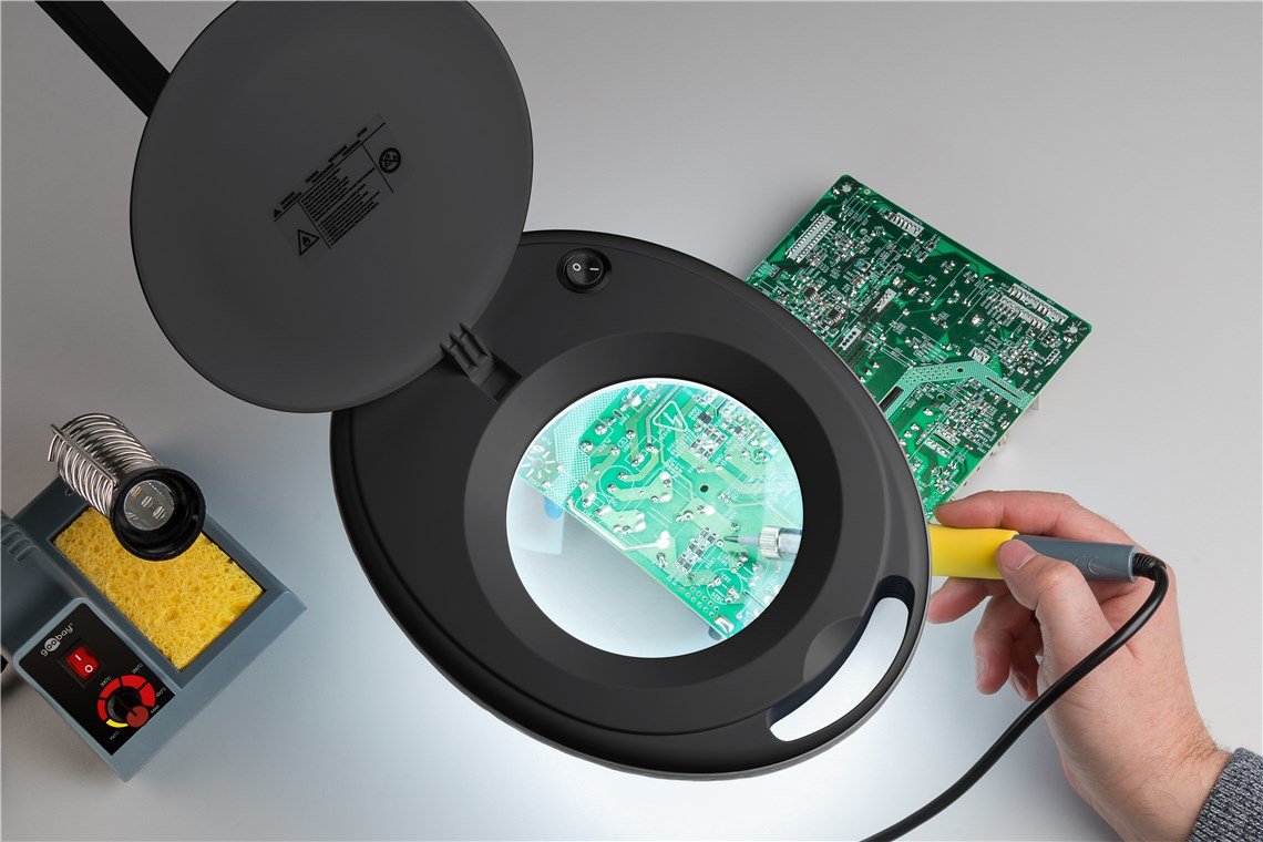 Lupa 8w 650lm 127mm 60led Klemm Negra