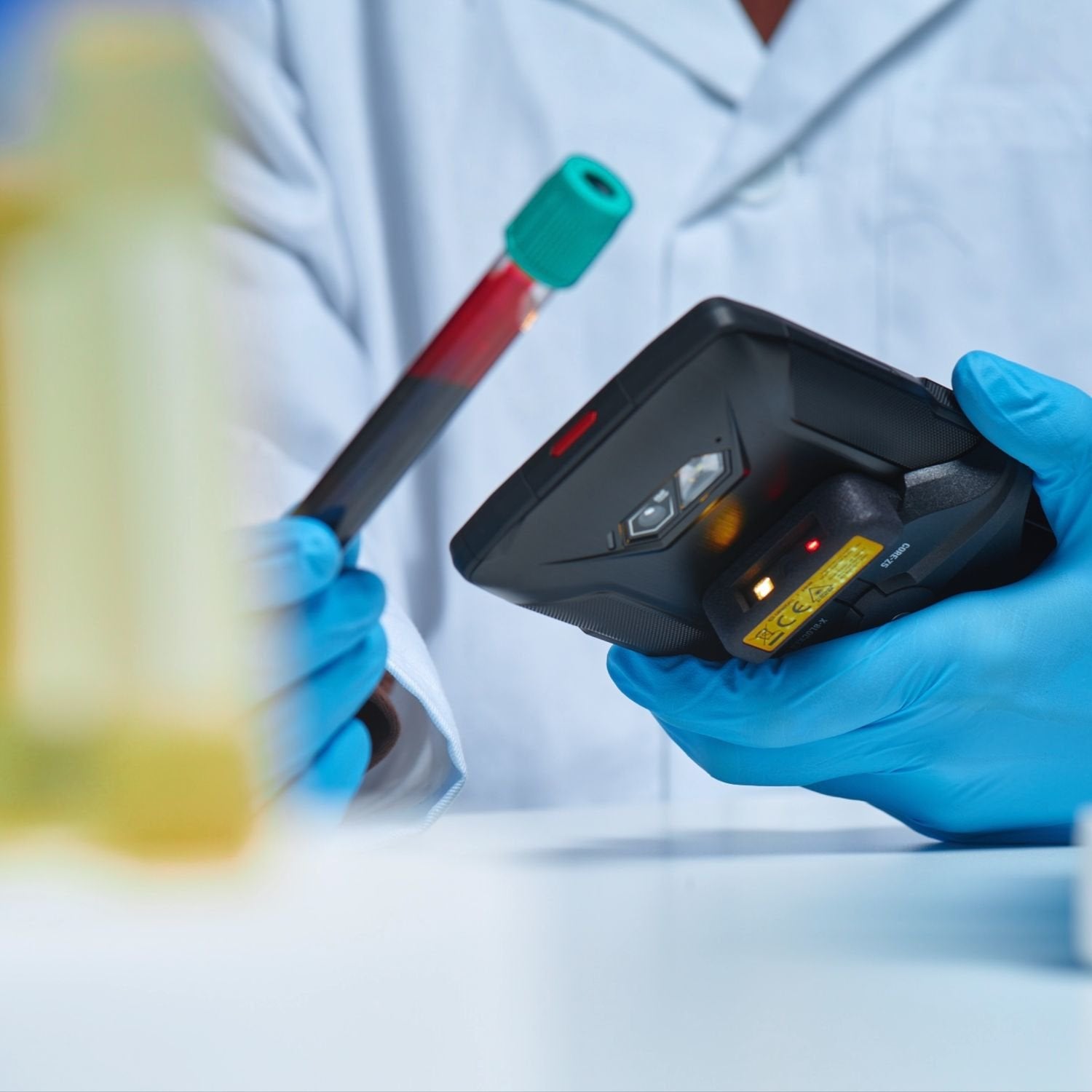 EAN 3700764727515 - Crosscall X-SCAN Lector de códigos de barras para smartphone 1D/2D CMOS Negro imagen 12