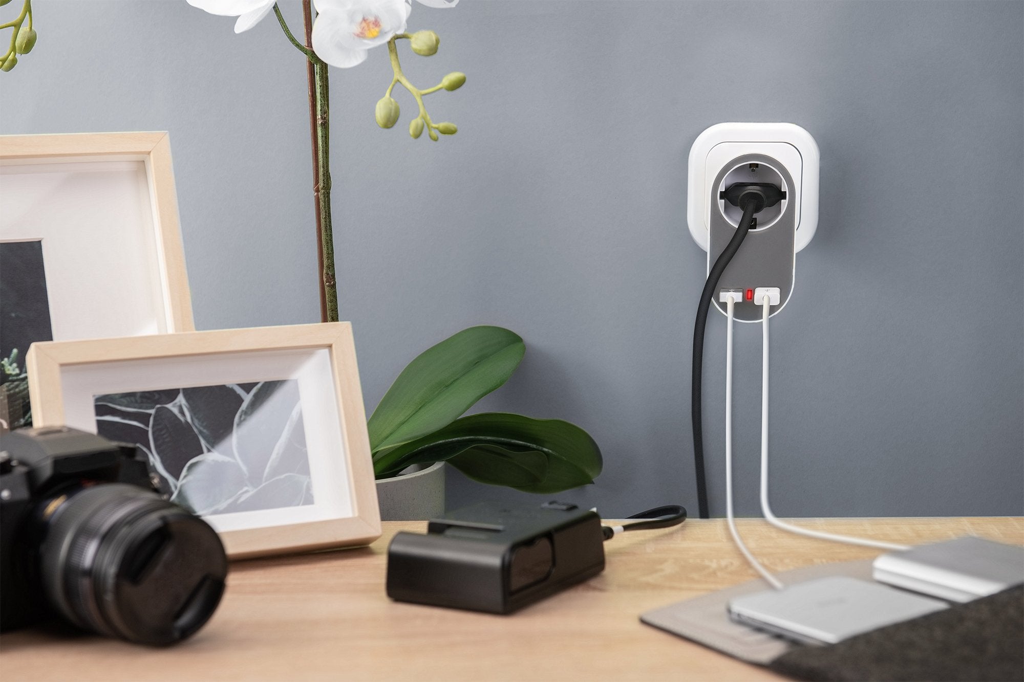 EAN 4016032458913 - Digitus DA-70617 cargador de dispositivo móvil Gris, Blanco Corriente alterna Interior imagen 2