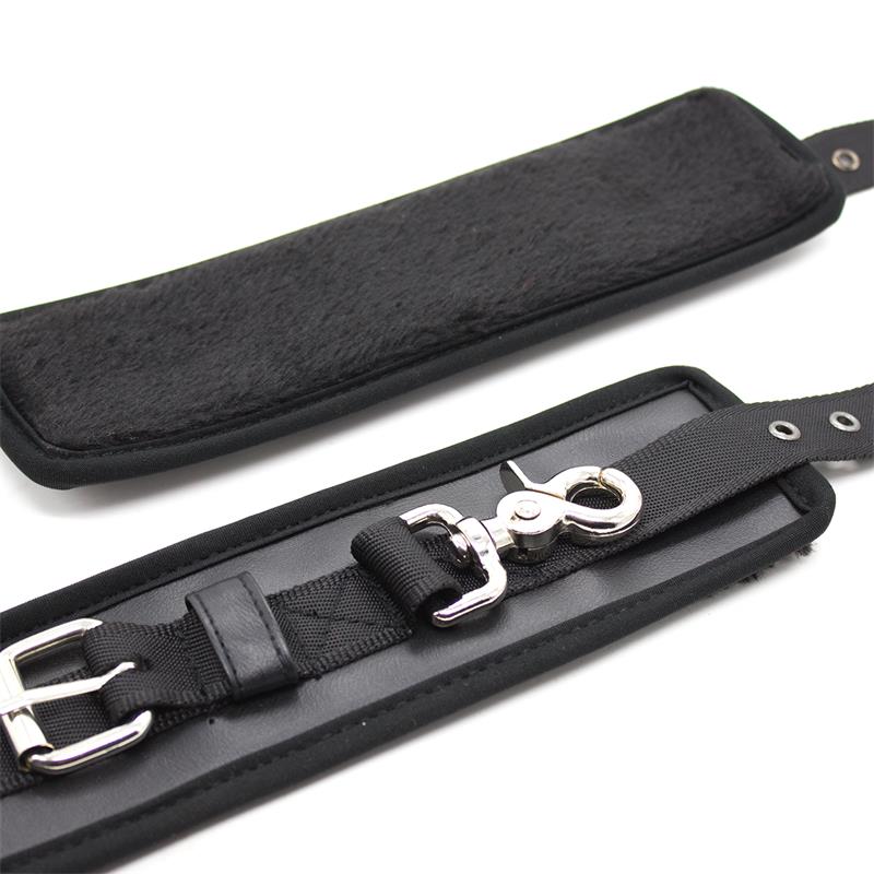 Esposas De Cuero Mosqueton Grande Negro