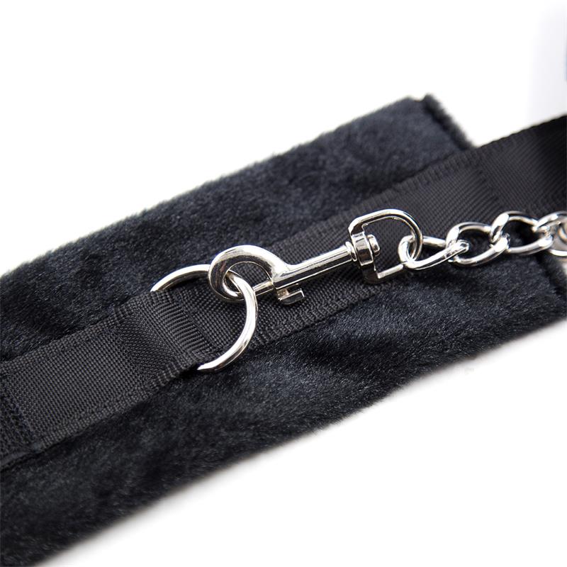 Esposas De Tela Con Velcro Para Muñecas Con Pelo Largo Negro