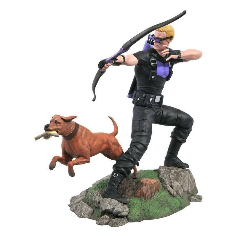 Estatua Diorama Ojo De Halcon + Perro Marvel Gallery Comic 23cm