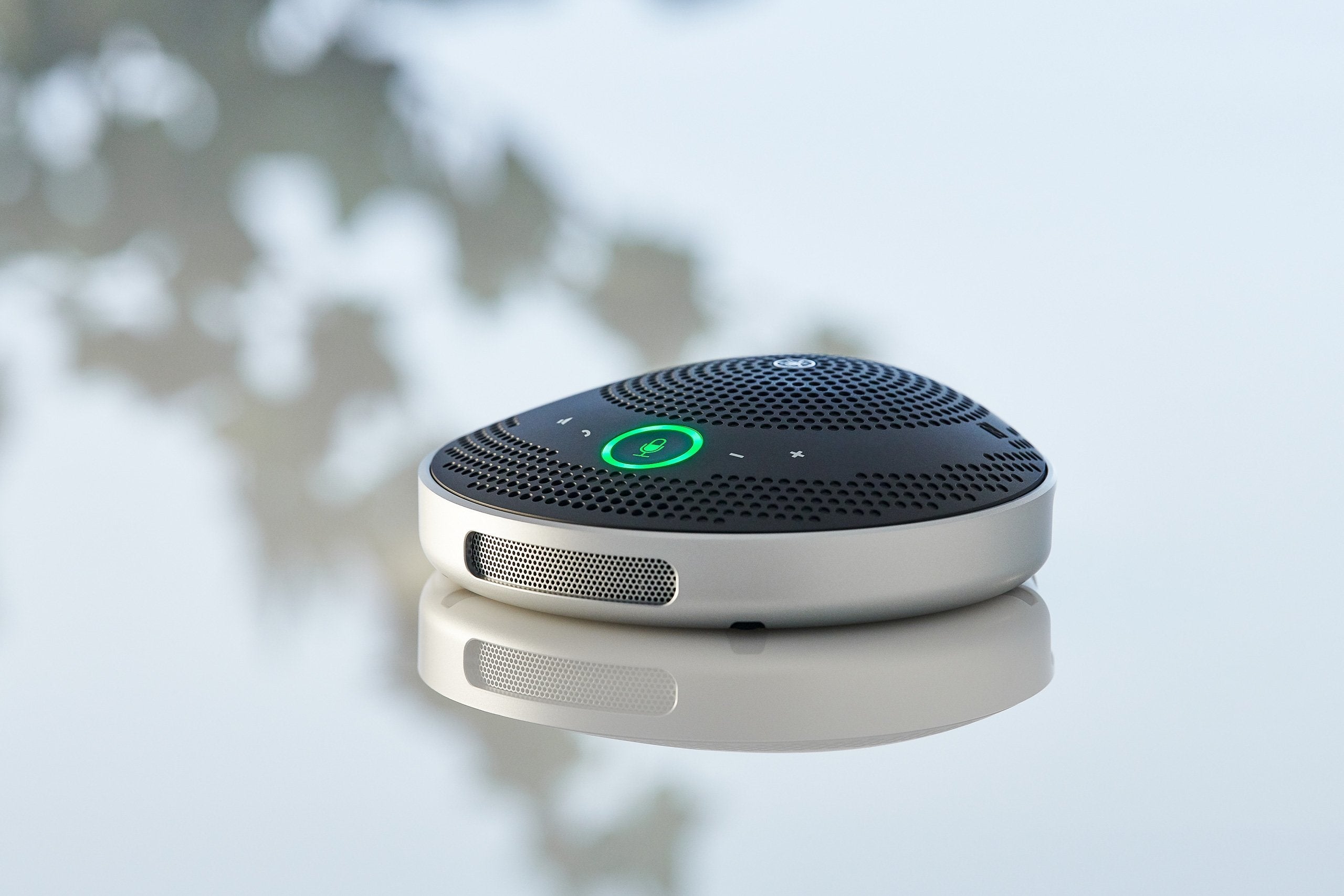 Yvc-200 Speakerphone Universal Usb/Bluetooth Black