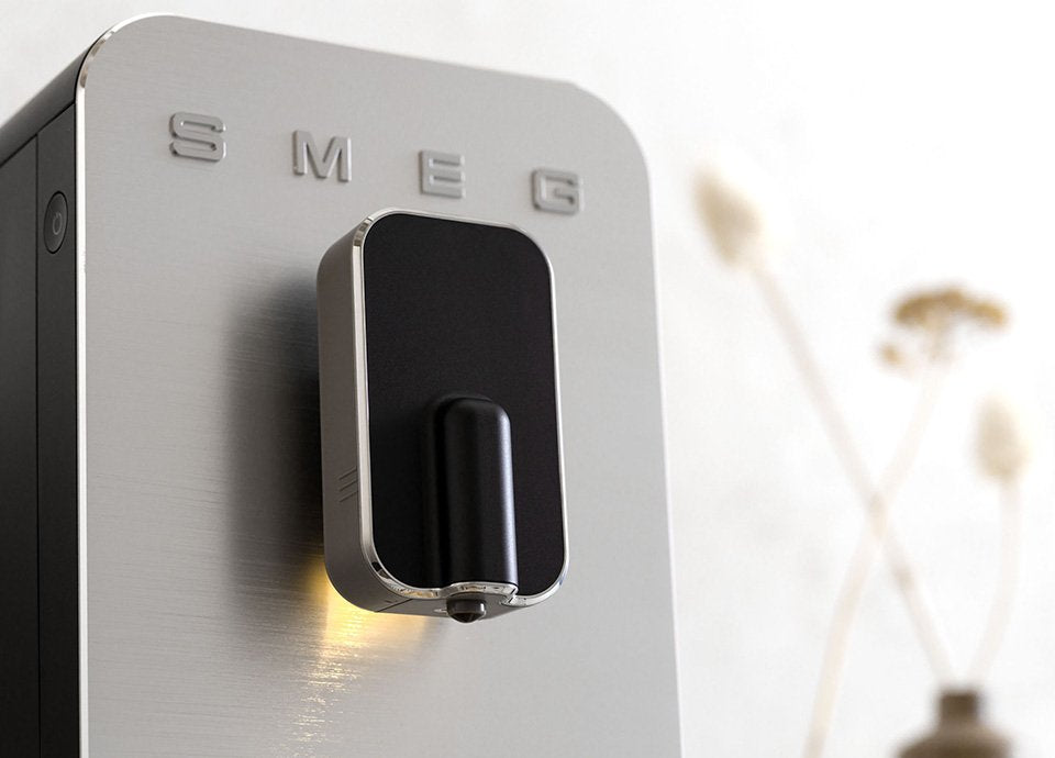 EAN 8017709334734 - Smeg BCC11BLMEU cafetera eléctrica Totalmente automática Máquina espresso 1,4 L imagen 26