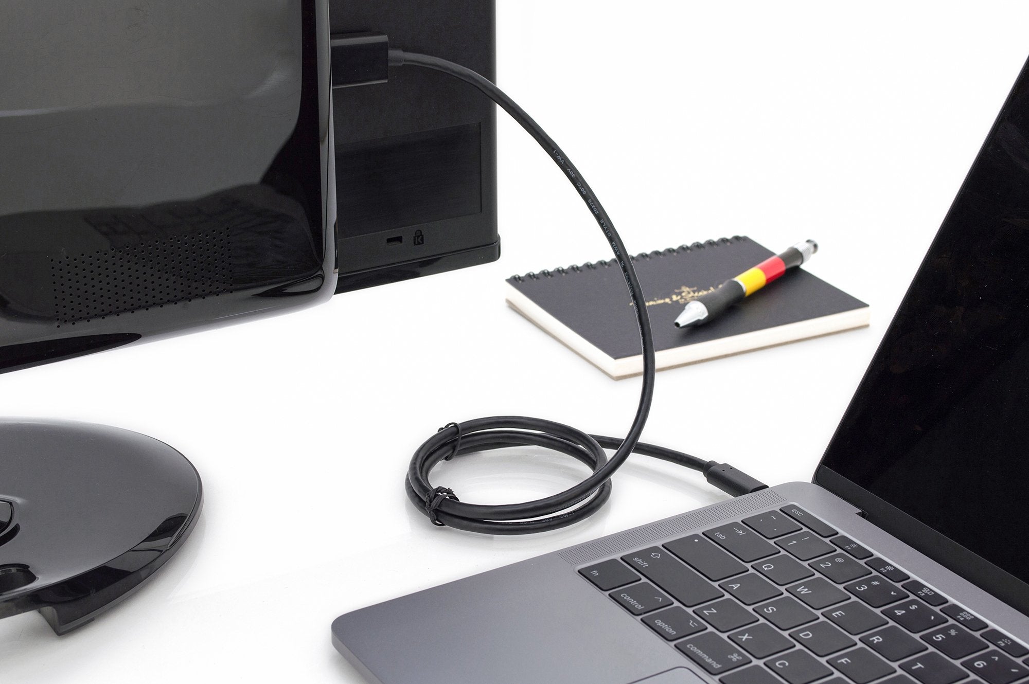 EAN 4016032451327 - Digitus AK-300330-050-S adaptador de cable de vídeo 5 m USB Tipo C DisplayPort Negro imagen 2