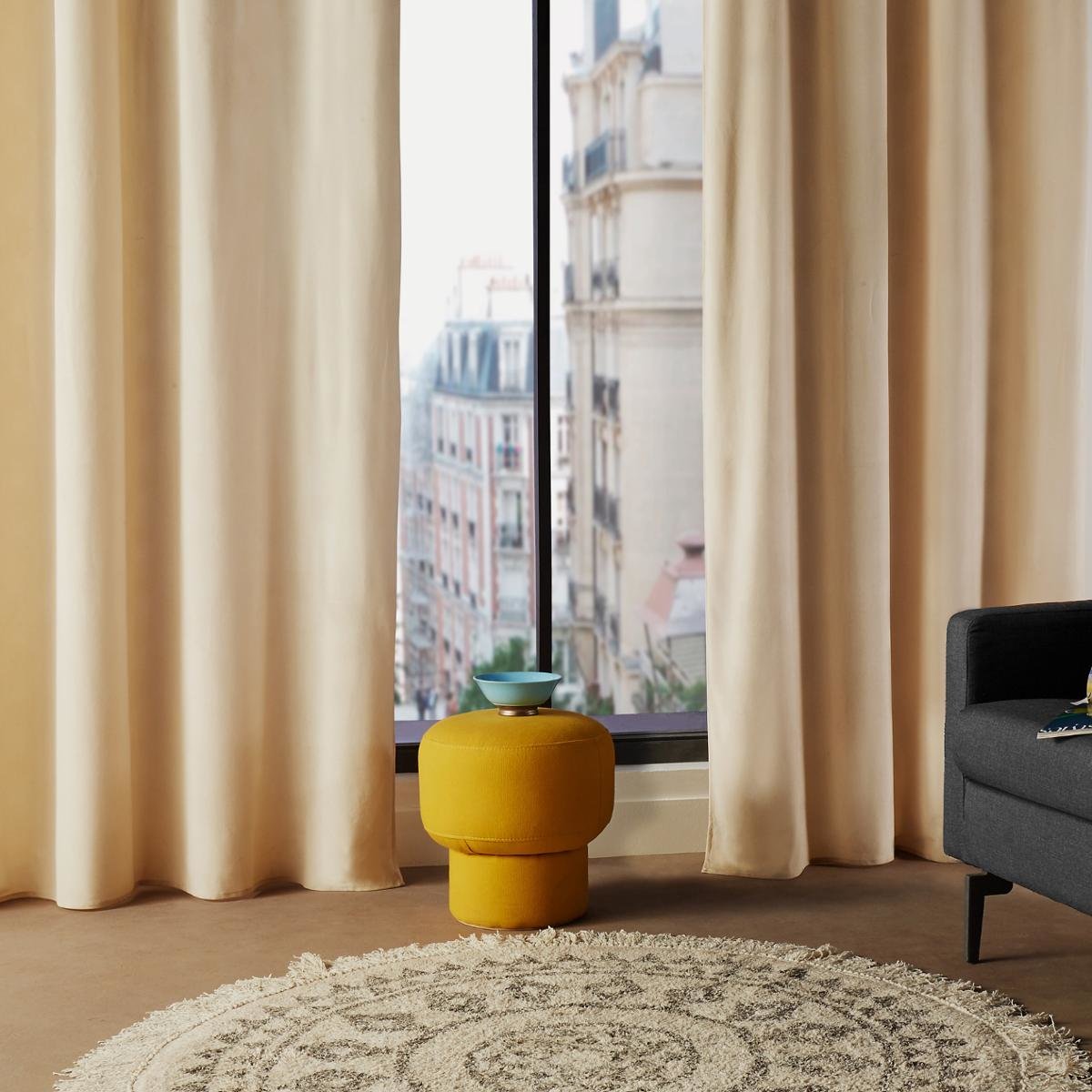 Cortina Con Ollaos Color Marfil 140x260cm