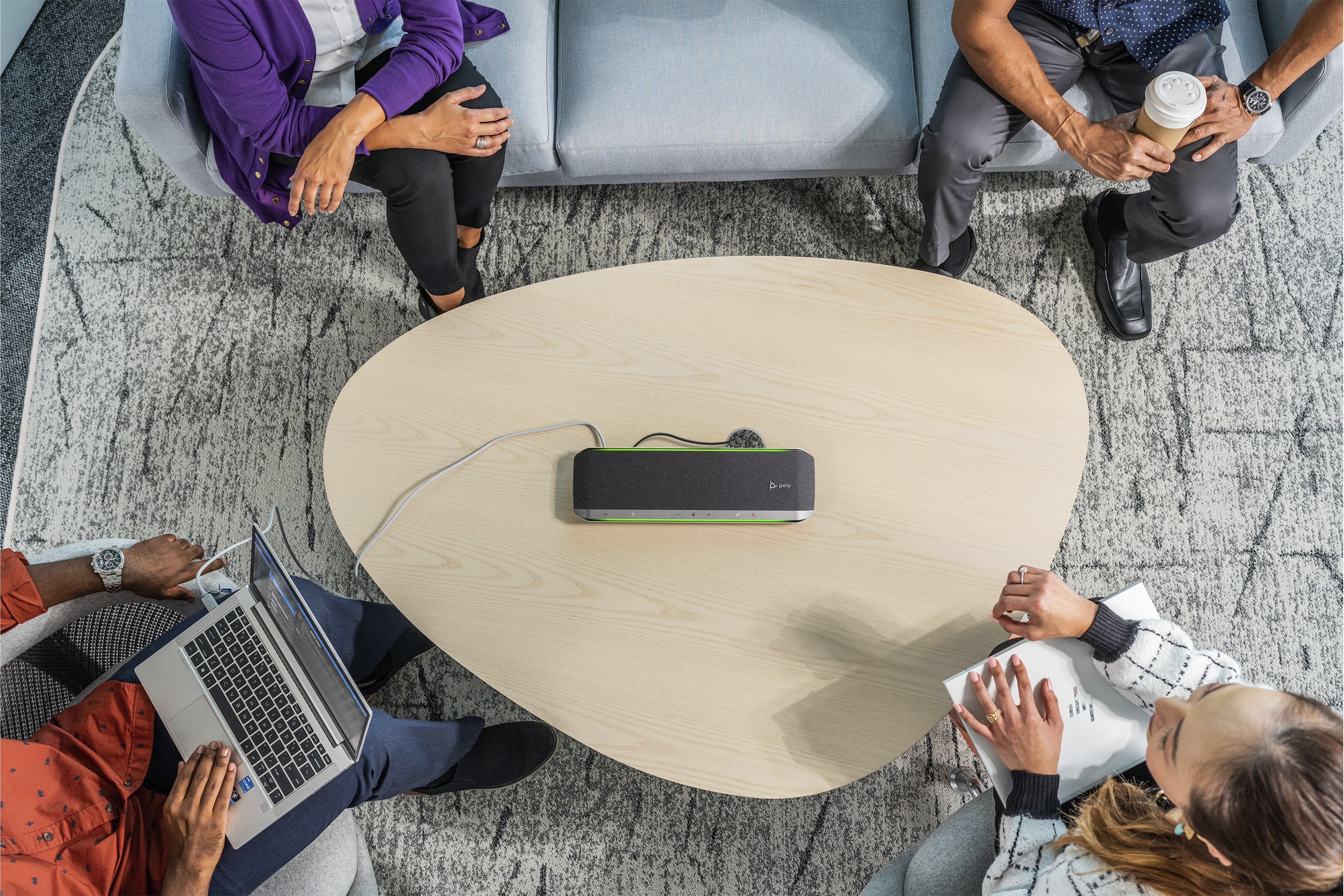 Poly Sync 60-M Altavoz De Manos Libres Inteligente Bluetooth Inalámbrico Cableado Nfc Usb-C Usb-A Plata