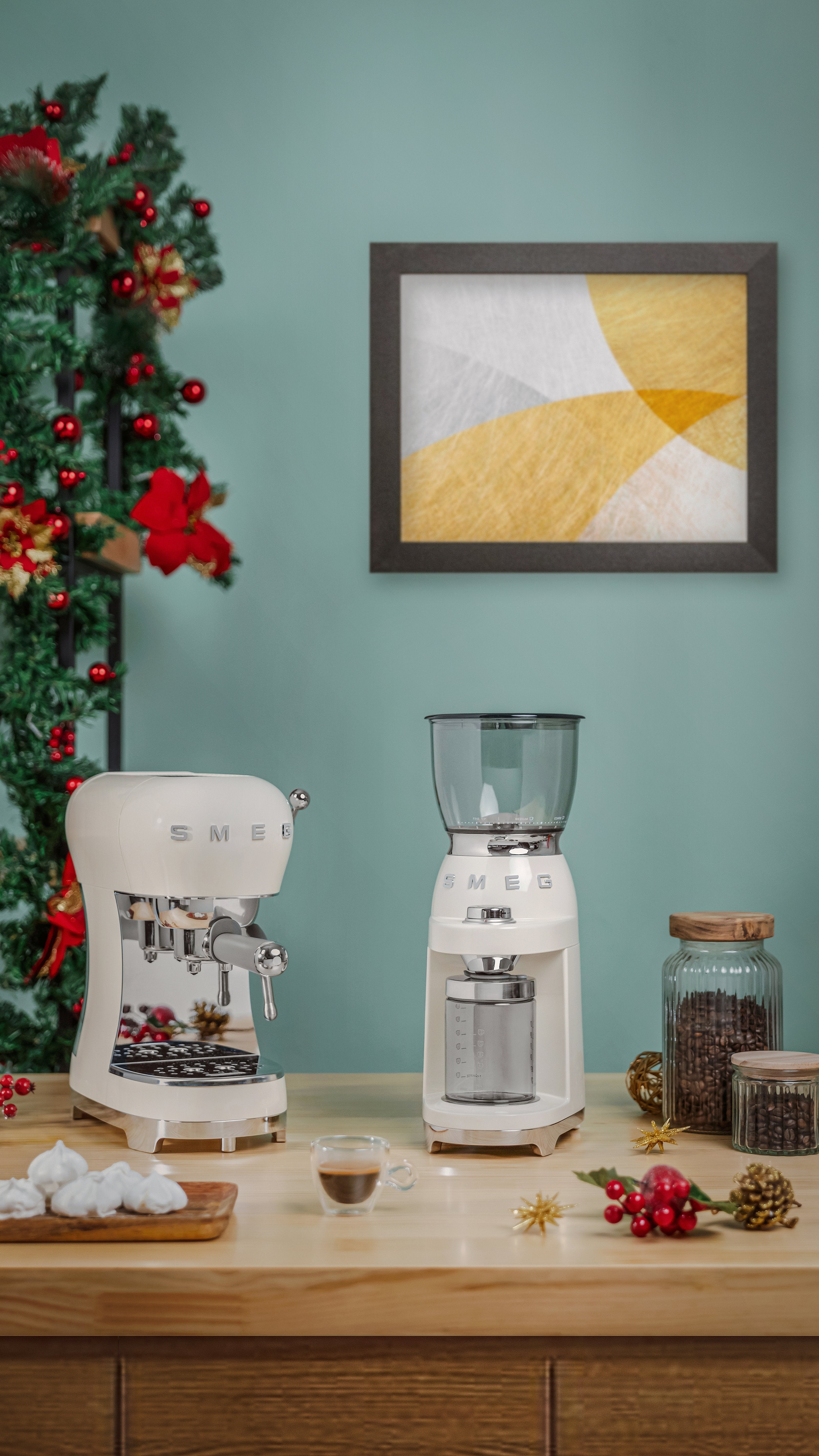 EAN 8017709324827 - Smeg ECF02CREU cafetera eléctrica Manual Máquina espresso 1,1 L imagen 10