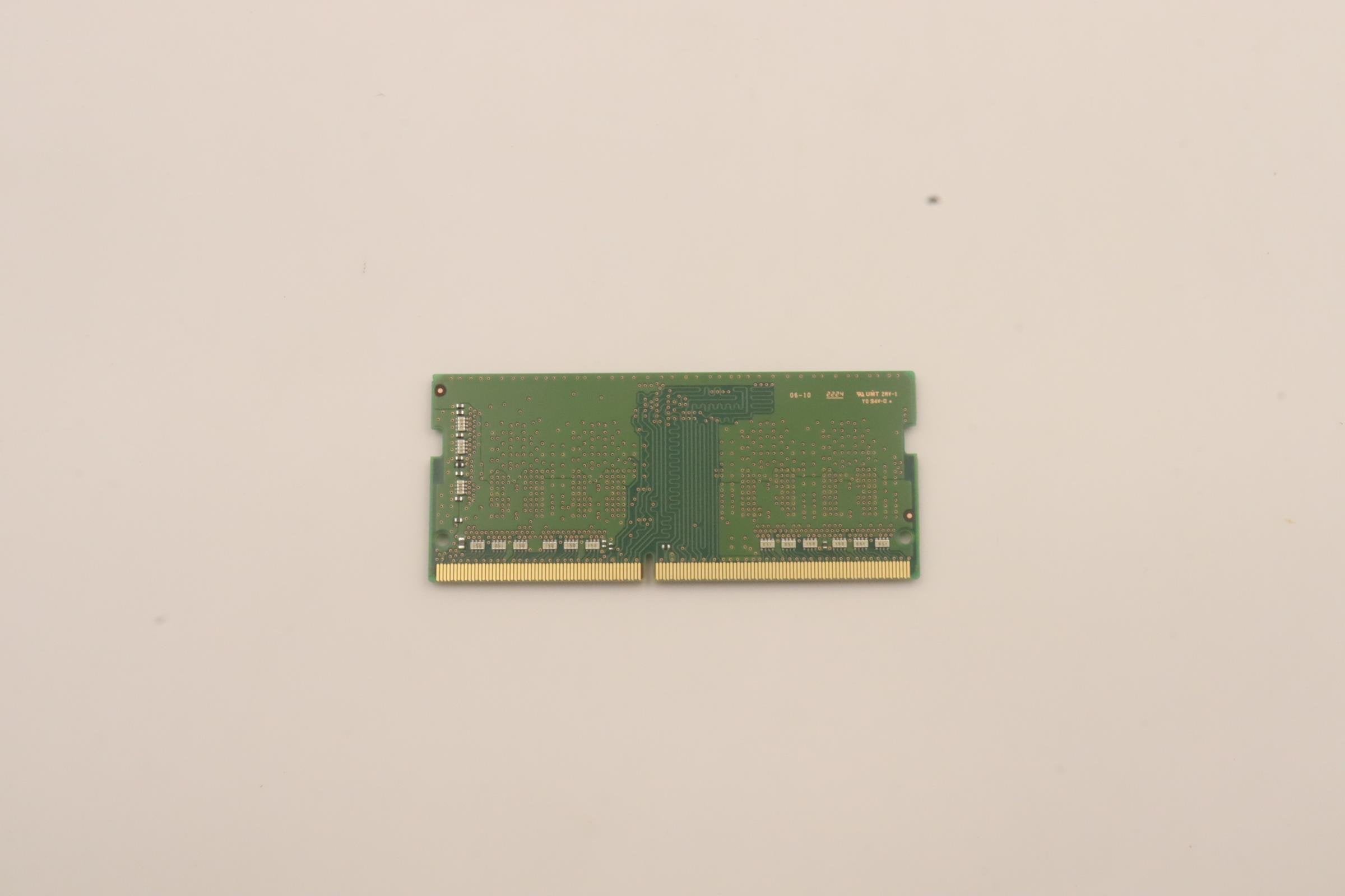 EAN 5704174525585 - Lenovo 5M30V06969 módulo de memoria 8 GB 1 x 8 GB DDR4 imagen 1