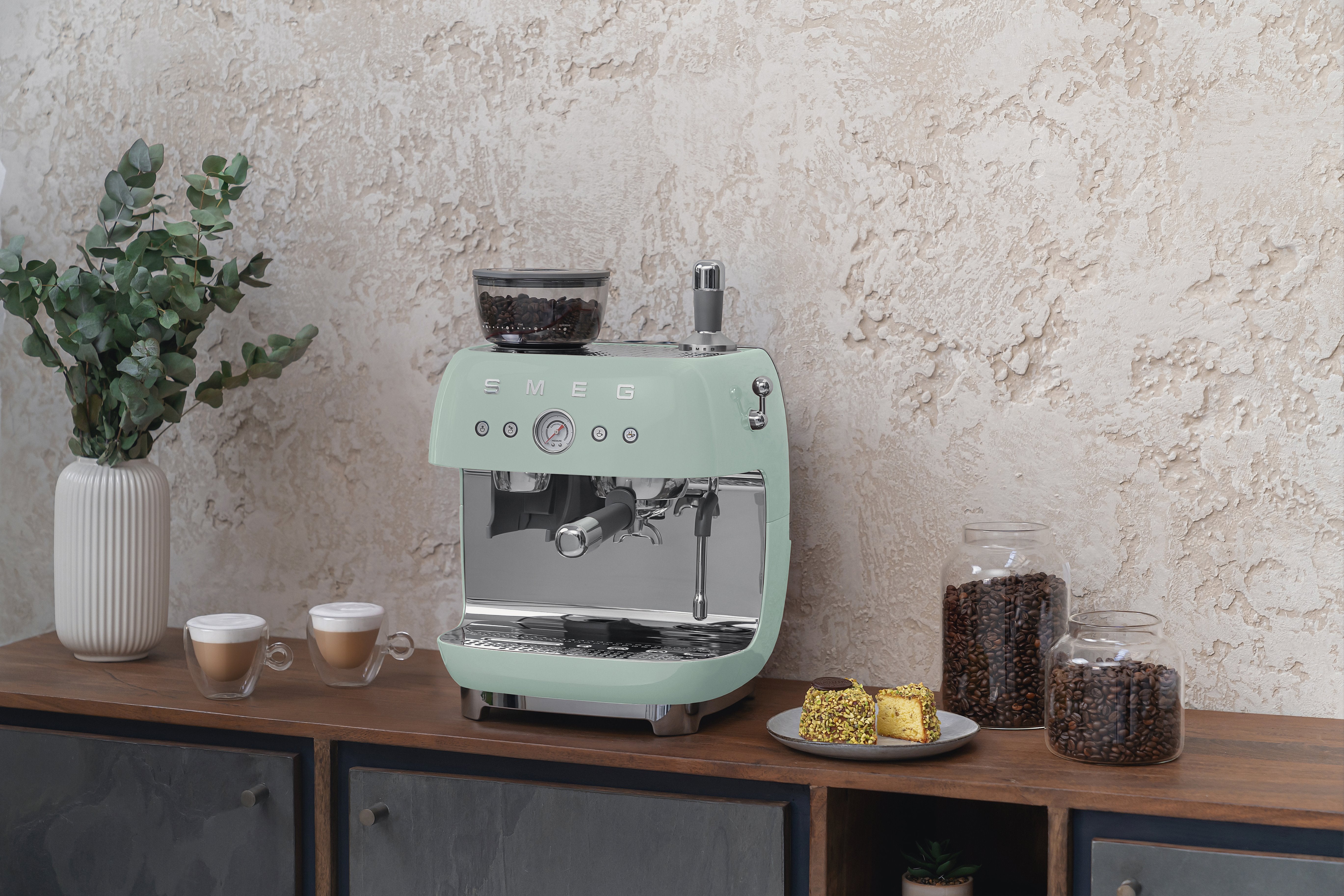 EAN 8017709329860 - Smeg EGF03PGEU cafetera eléctrica Manual Máquina espresso 2,4 L imagen 16