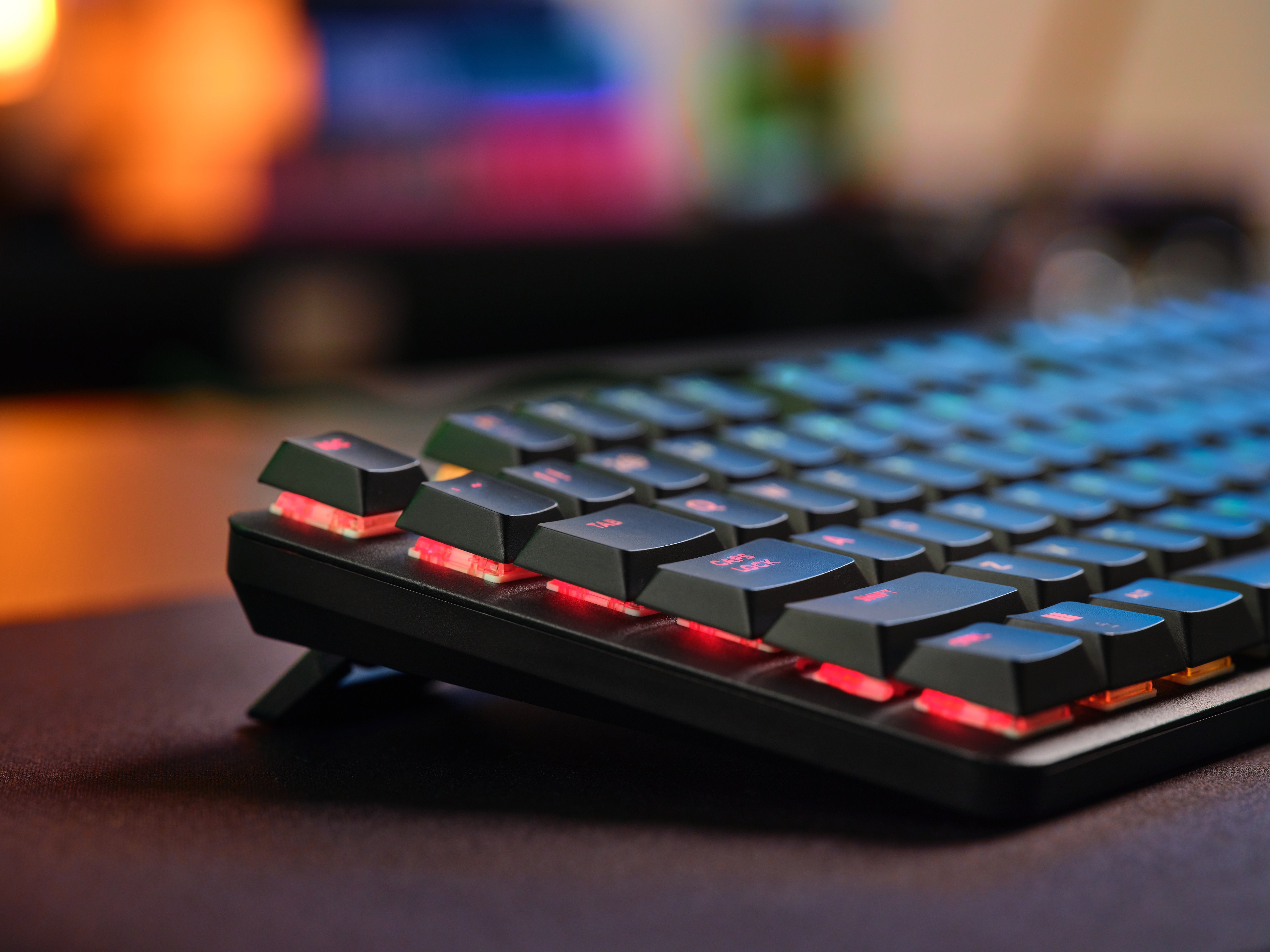 EAN 8713439253689 - Trust GXT 868 Torix teclado Juego USB + RF Wireless + Bluetooth QWERTY Inglés de EE. UU. Negro imagen 10