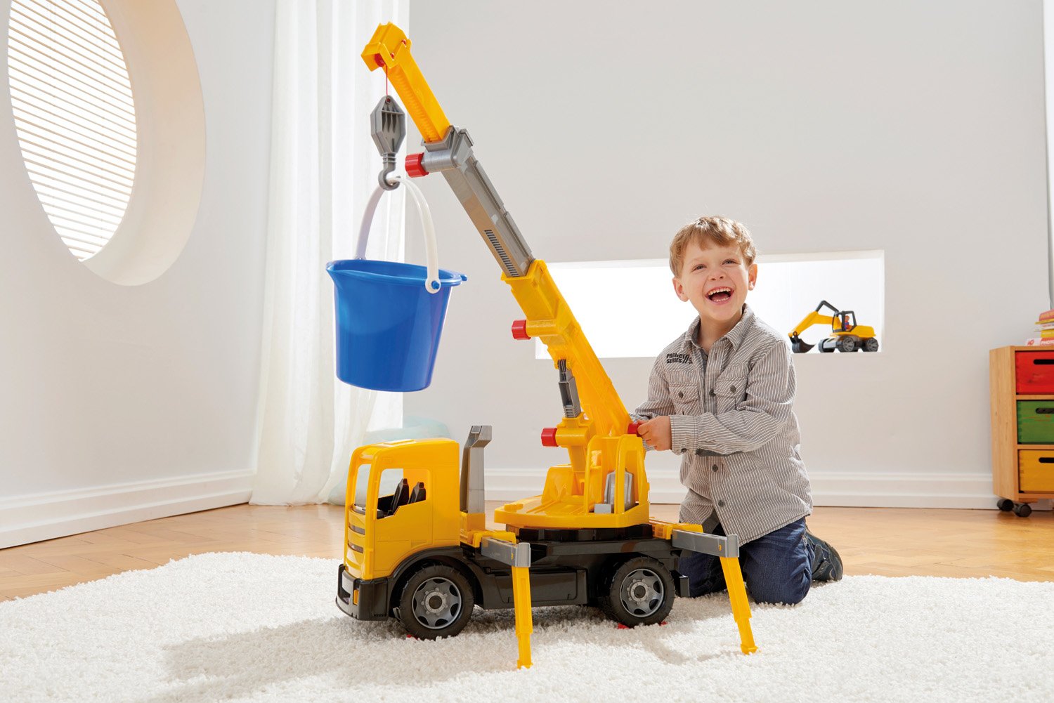 EAN 4006942762507 - Lena GIGA TRUCKS Crane truck imagen 4