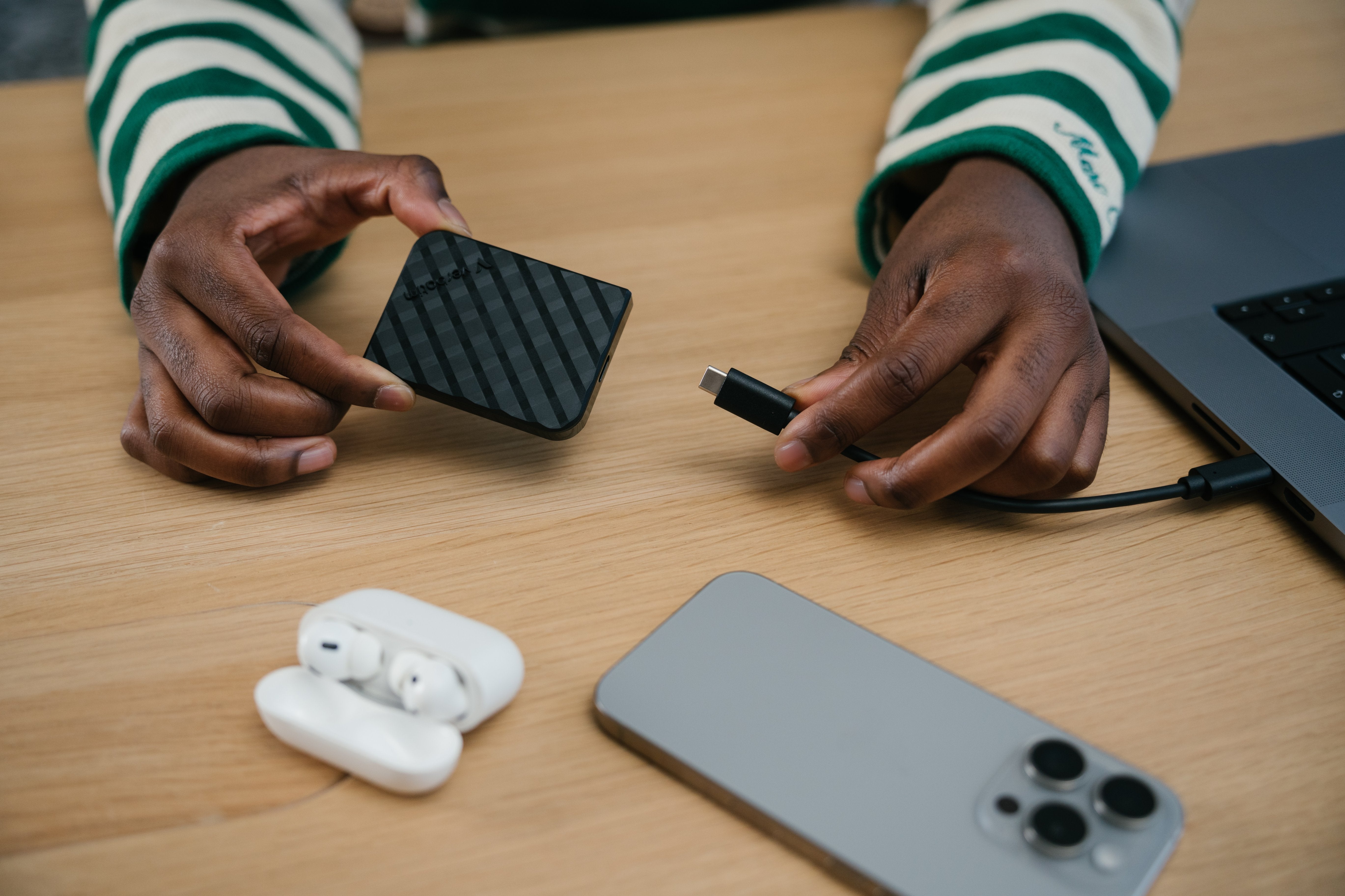 Verbatim Disco Duro Externo Ssd Store 'N' Go Mini 2tb Usb-C 3.2 Negro