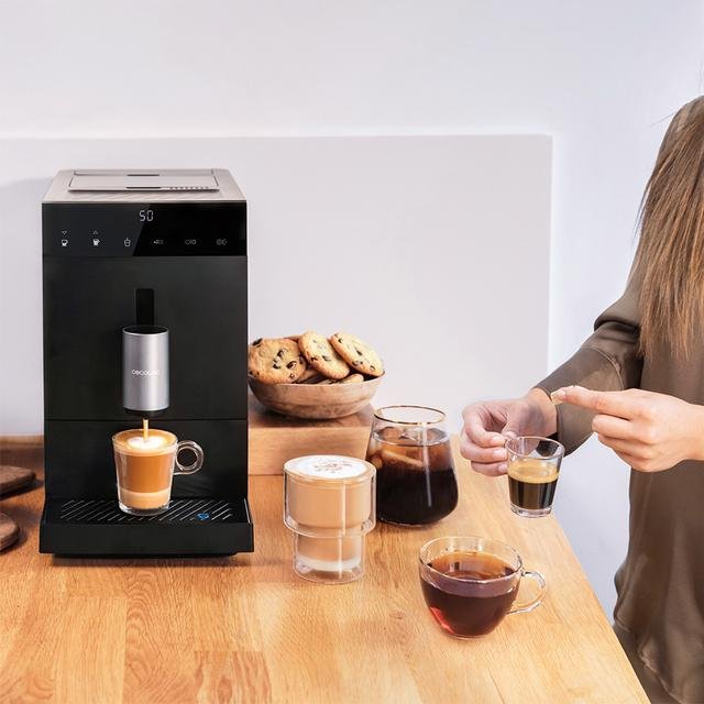 Cafetera Cecotec Cremmaet Commpact Totalmente Automática Máquina Espresso 1,1 L