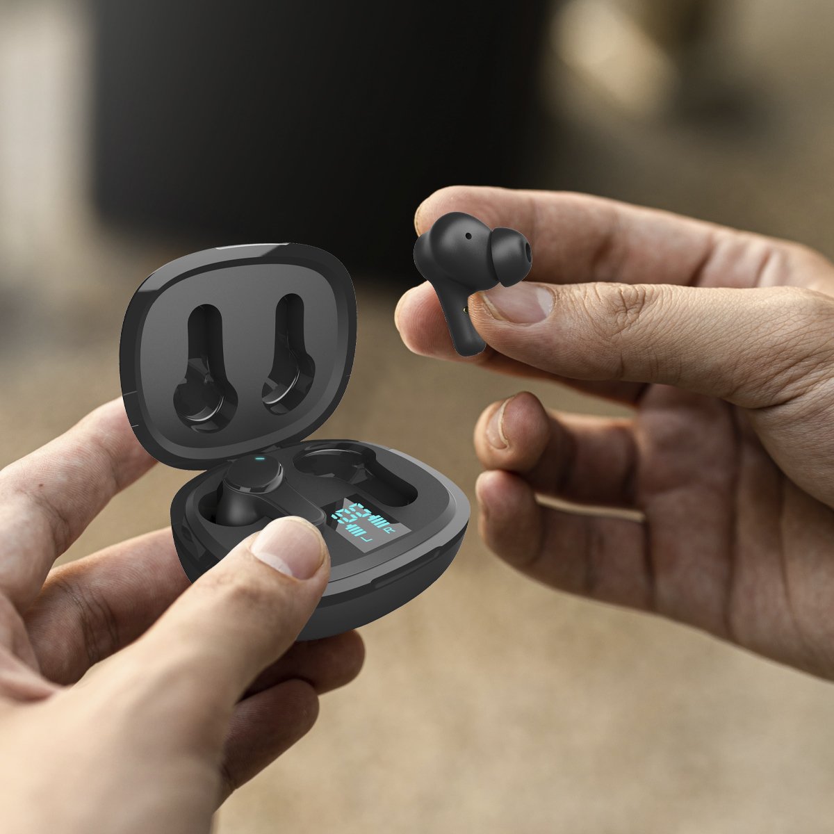 Auricular Bluetooth Intrauditivo Prixton Tws159 Negro Funcion Anc+Enc Autonomia 3.5h Estuche De Carga Con Pantalla