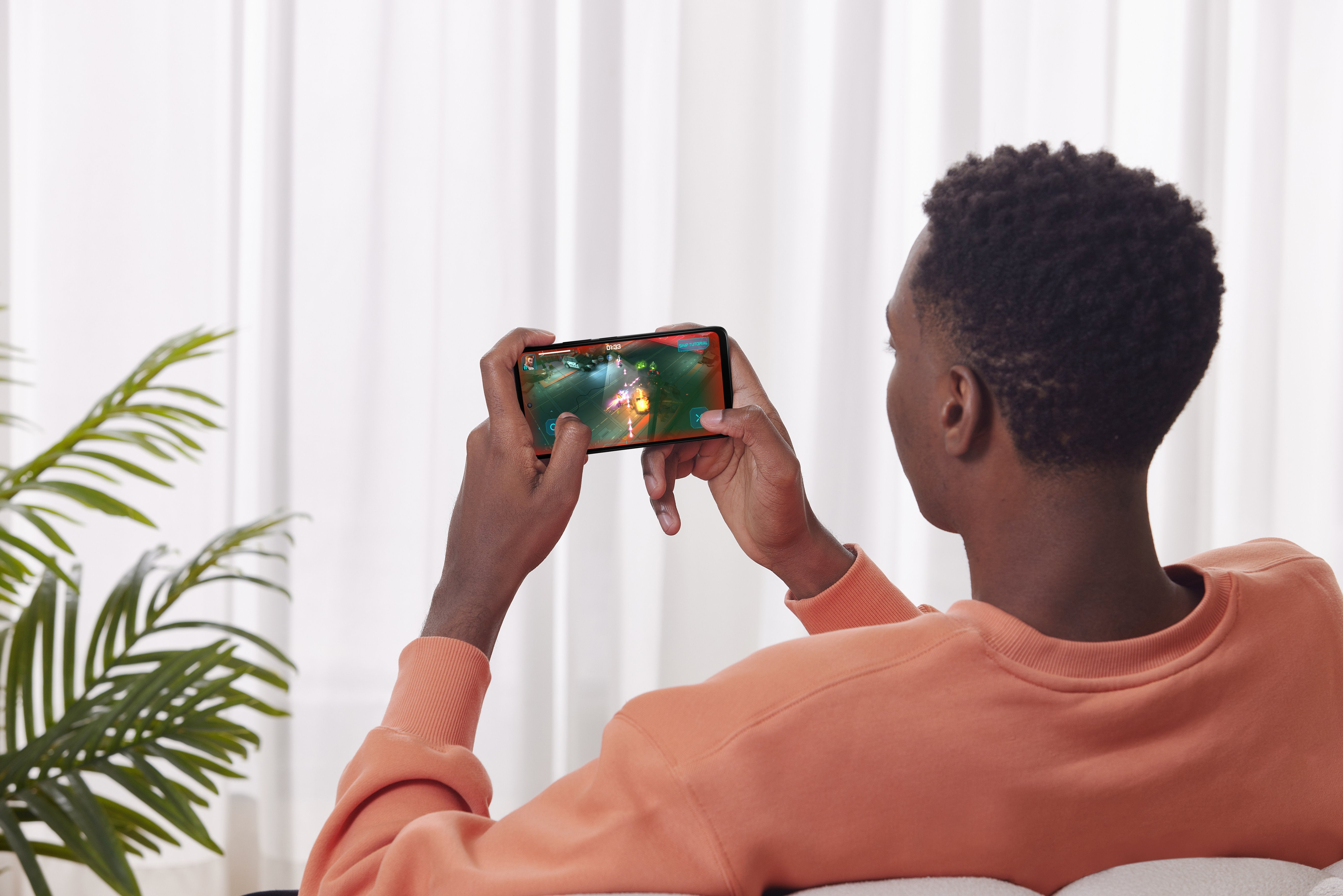 EAN 4894461984308 - TCL 50 5G 16,8 cm (6.6") SIM única Android 14 USB Tipo C 4 GB 128 GB 5010 mAh Gris imagen 5