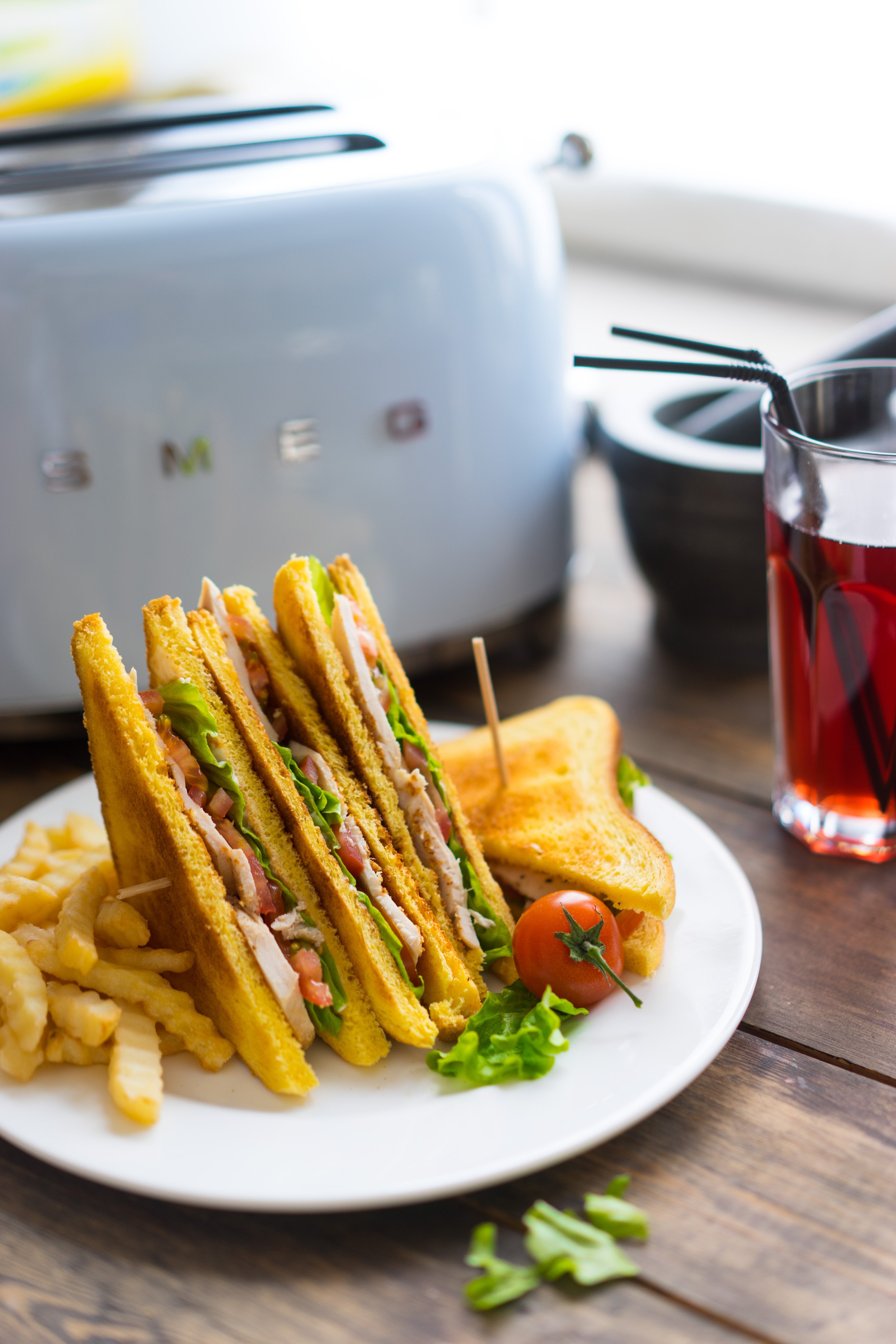 EAN 8017709189099 - Smeg TSF01PBEU tostadora 6 2 rebanada(s) 950 W Azul imagen 23