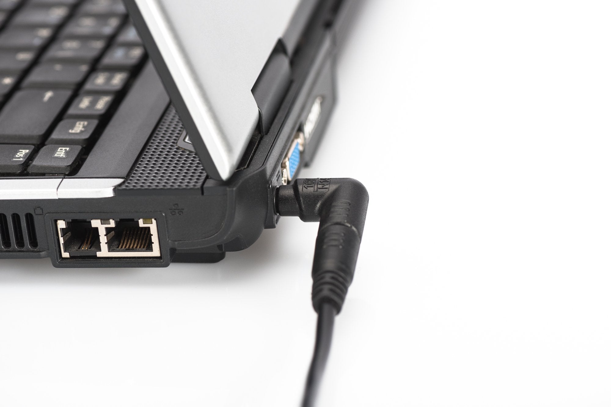 Digitus Carga Portatil Univ 90w Usb 15/16/18/18,5/19/19,5/20v