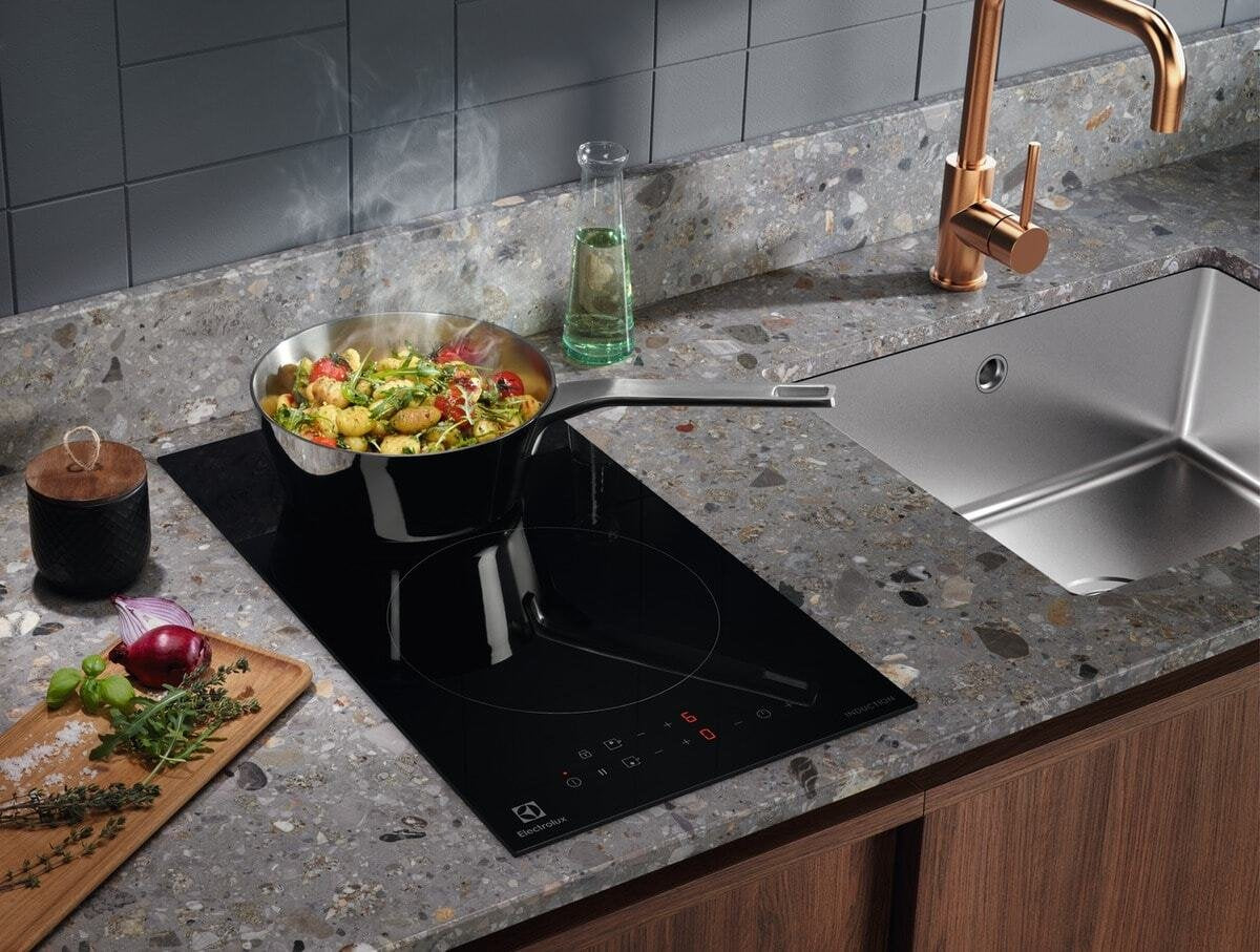 EAN 7332543982882 - Electrolux LIT30231C Negro Integrado 29 cm Con placa de inducción 2 zona(s) imagen 9