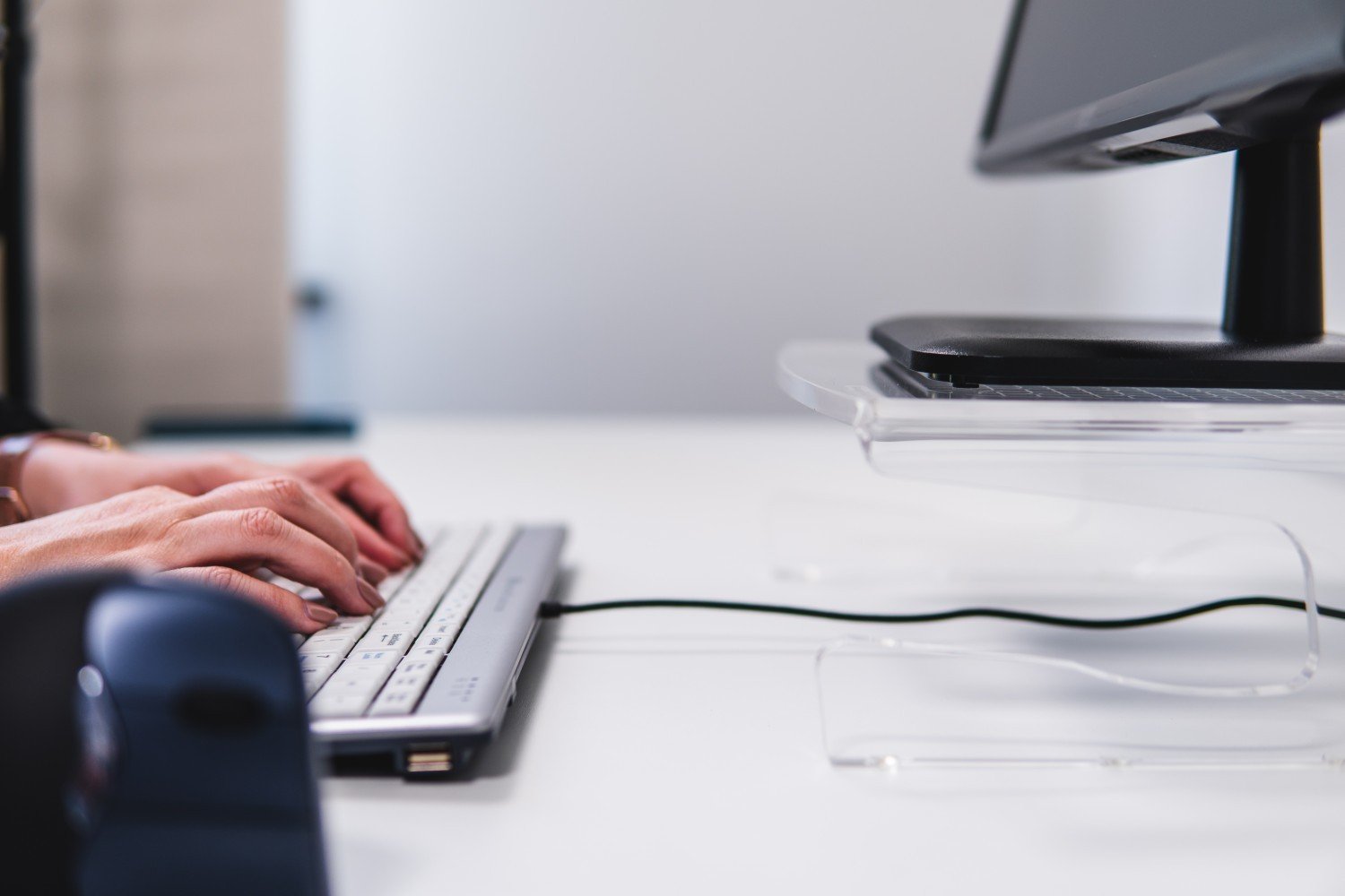 Bakkerelkhuizen Soporte Para Monitor Q-Riser 100 1 Nivel