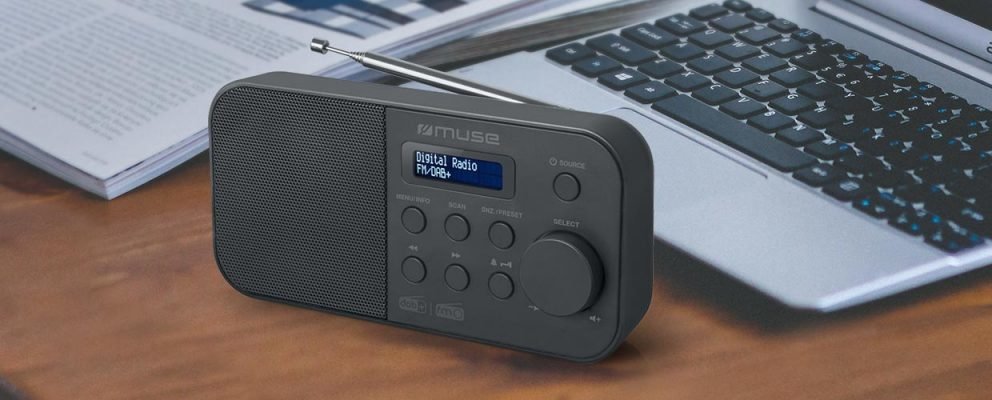 EAN 3700460207670 - Muse M-109 DB radio Portátil Negro imagen 2