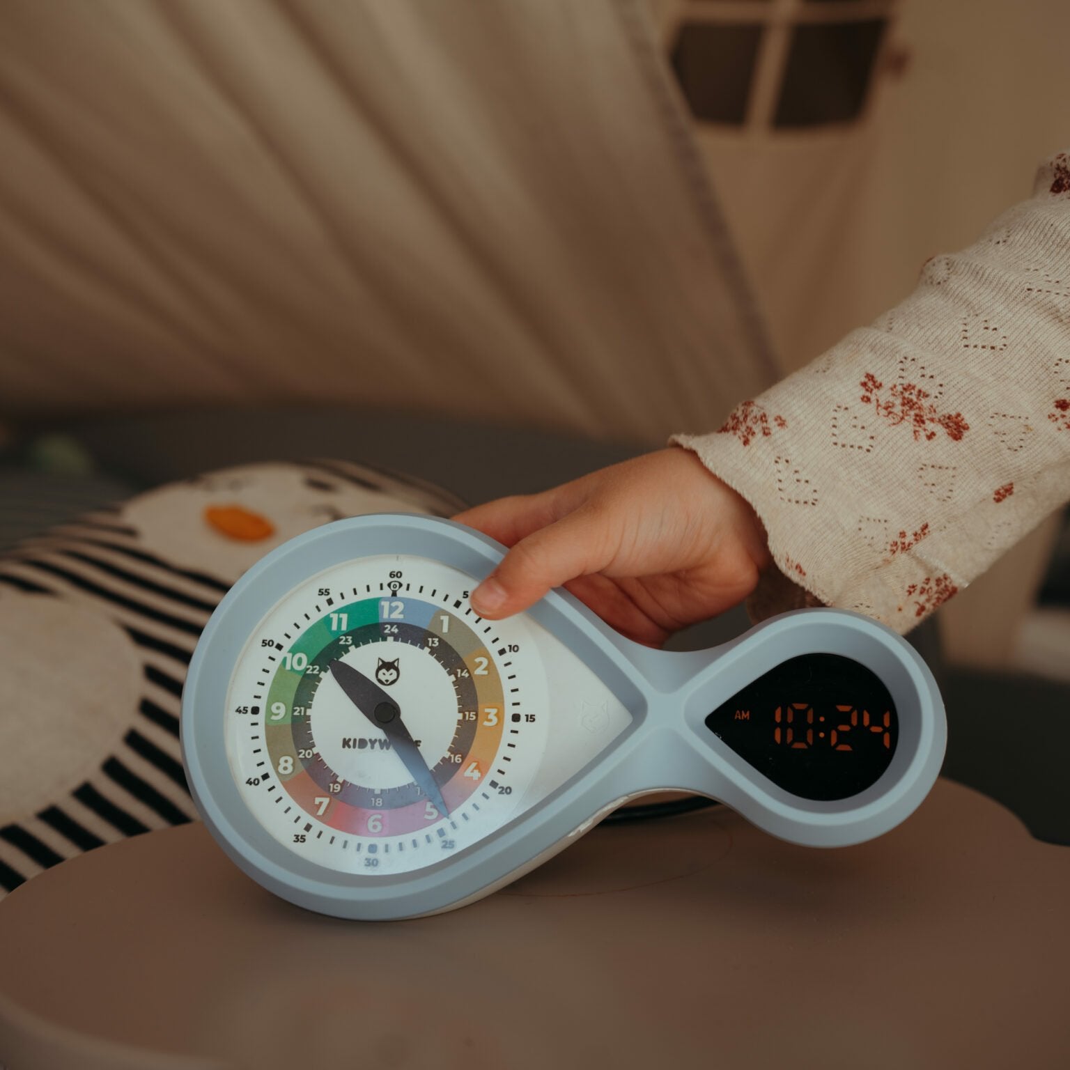 Kidywolf Analoger & Digitaler Wecker Hellblau