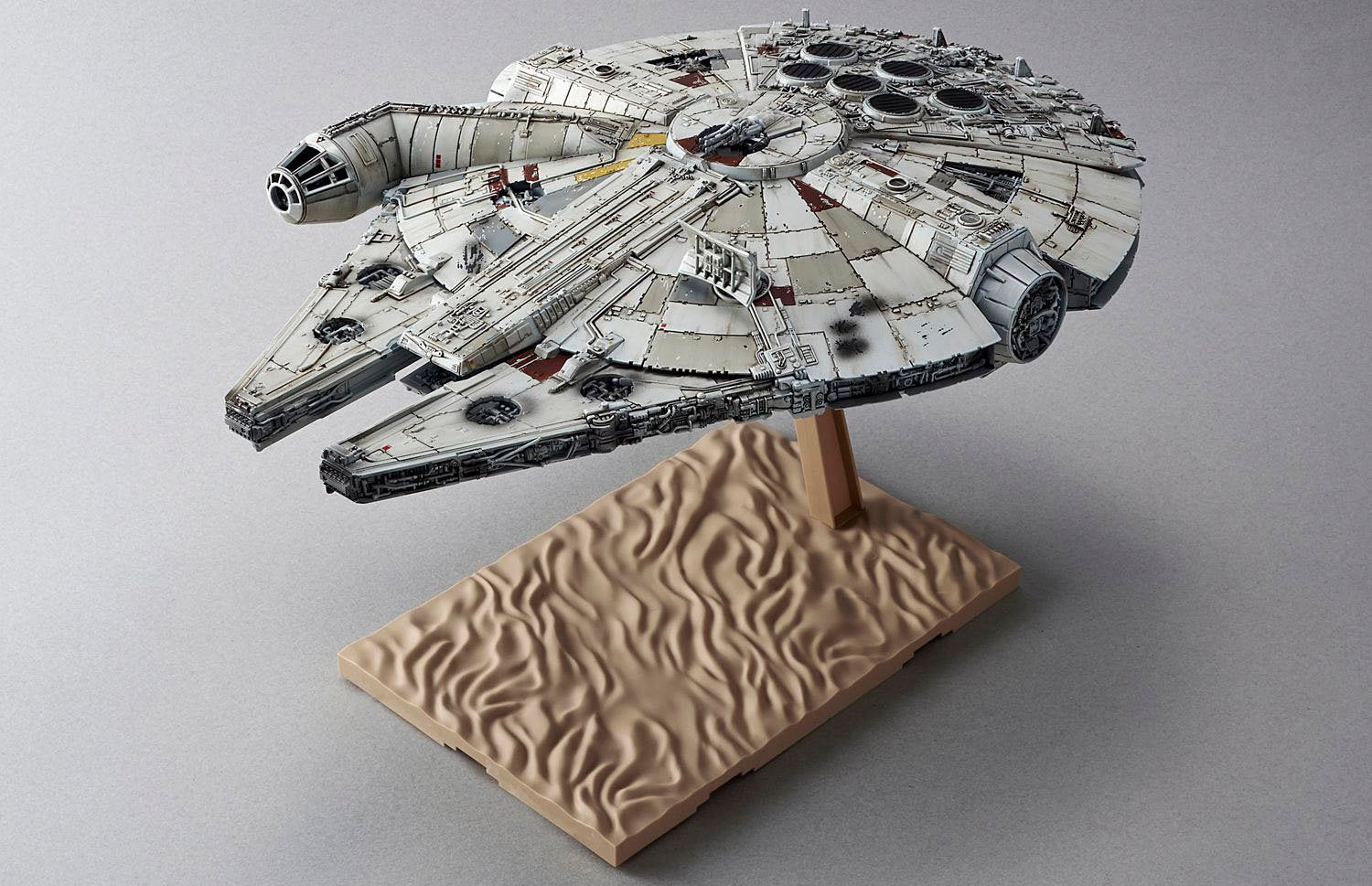 Model Plastikowy Star Wars Millennium Falcon 1/144