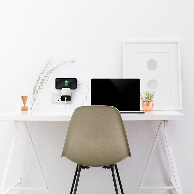 Adaptador De Enchufe Logilink Con Emante, 1x Cee 7 3 Y 2x Usb-A