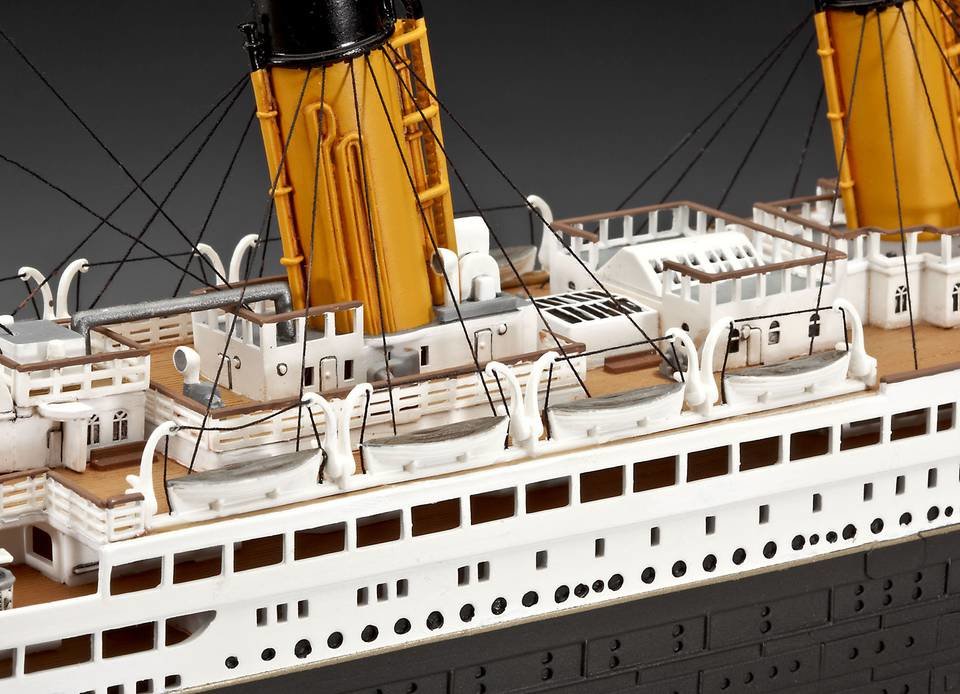 Revell Gift Set "100 Años Titanic", Model Vehicle Vehicle Antstick: 1: 400 05715