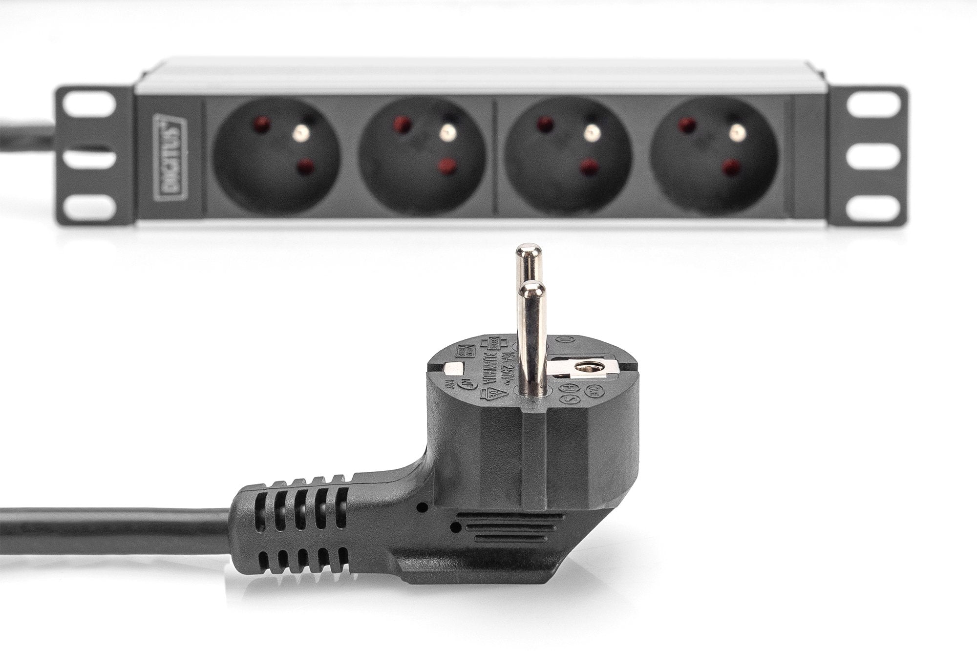 EAN 4016032482000 - Digitus DN-95418-FR unidad de distribución de energía (PDU) 4 salidas AC 1U imagen 2