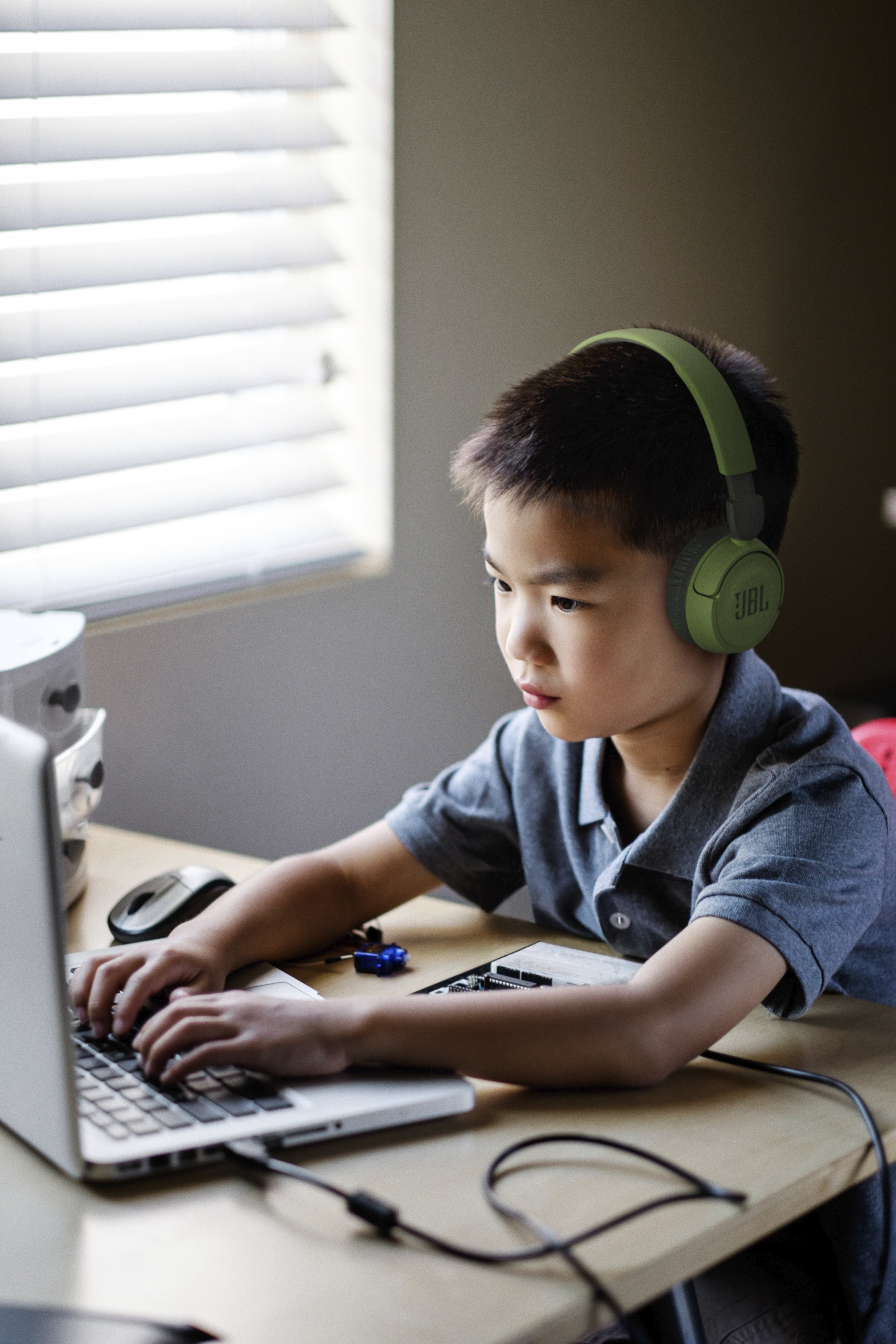 EAN 6925281976858 - JBL JR310 BT Auriculares Inalámbrico Diadema Música USB Tipo C Bluetooth Rojo imagen 12