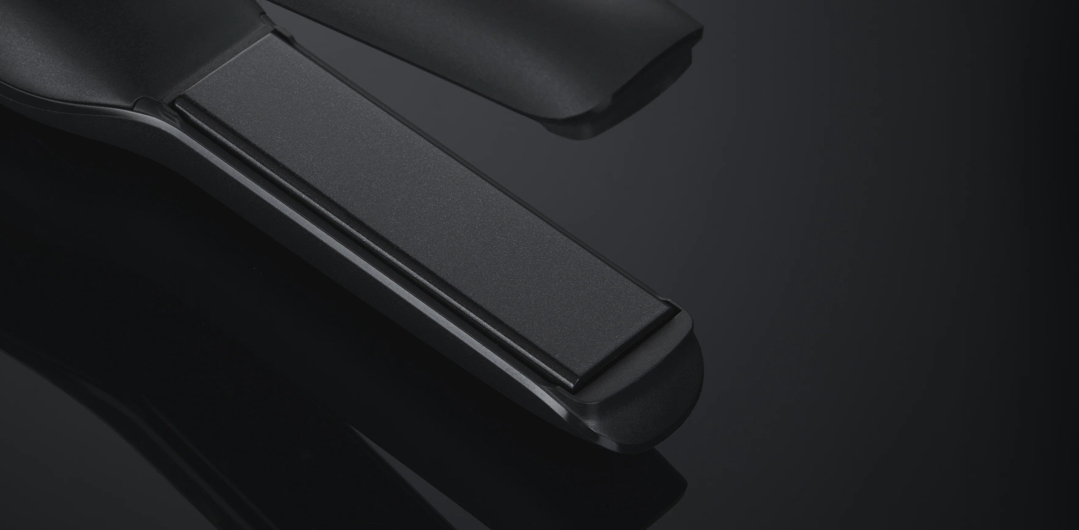 EAN 5060703493665 - GHD Unplugged Plancha de pelo Caliente Negro imagen 2