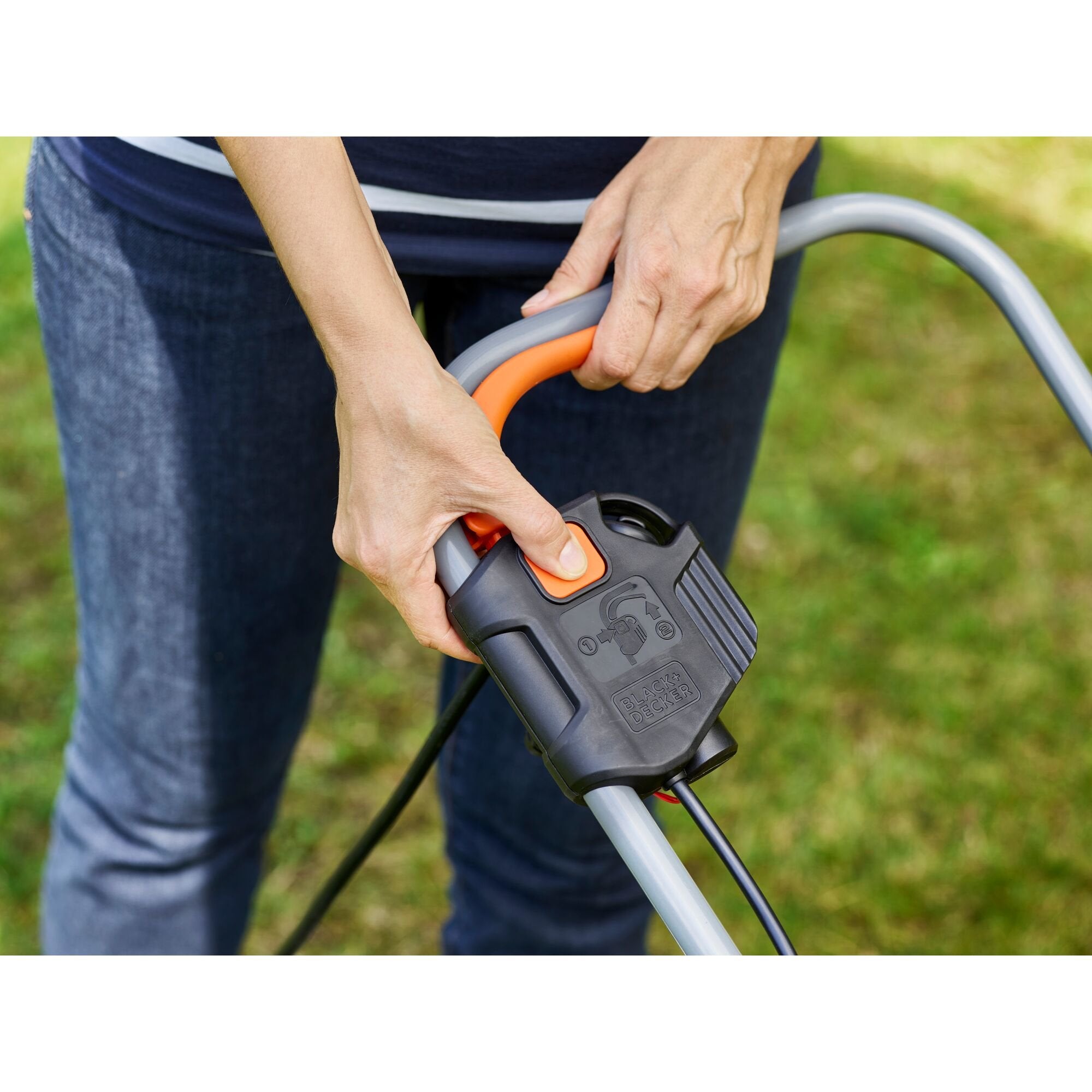 Cortacésped Eléctrico Rotativo Black Decker Bemw351-Qs, 32 Cm, 1000 W, Color Naranja Y Negro.