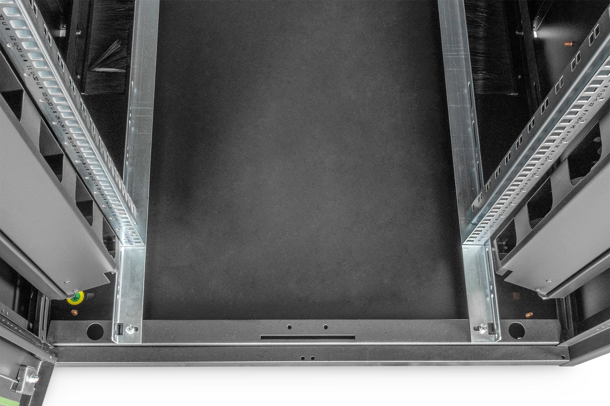 Digitus Armarios Rack, Armario It Negro, Rack O Bastidor Independiente, 42u, 800 Kg, Patas Ajustables, Gestión De Cables, 152 Kg