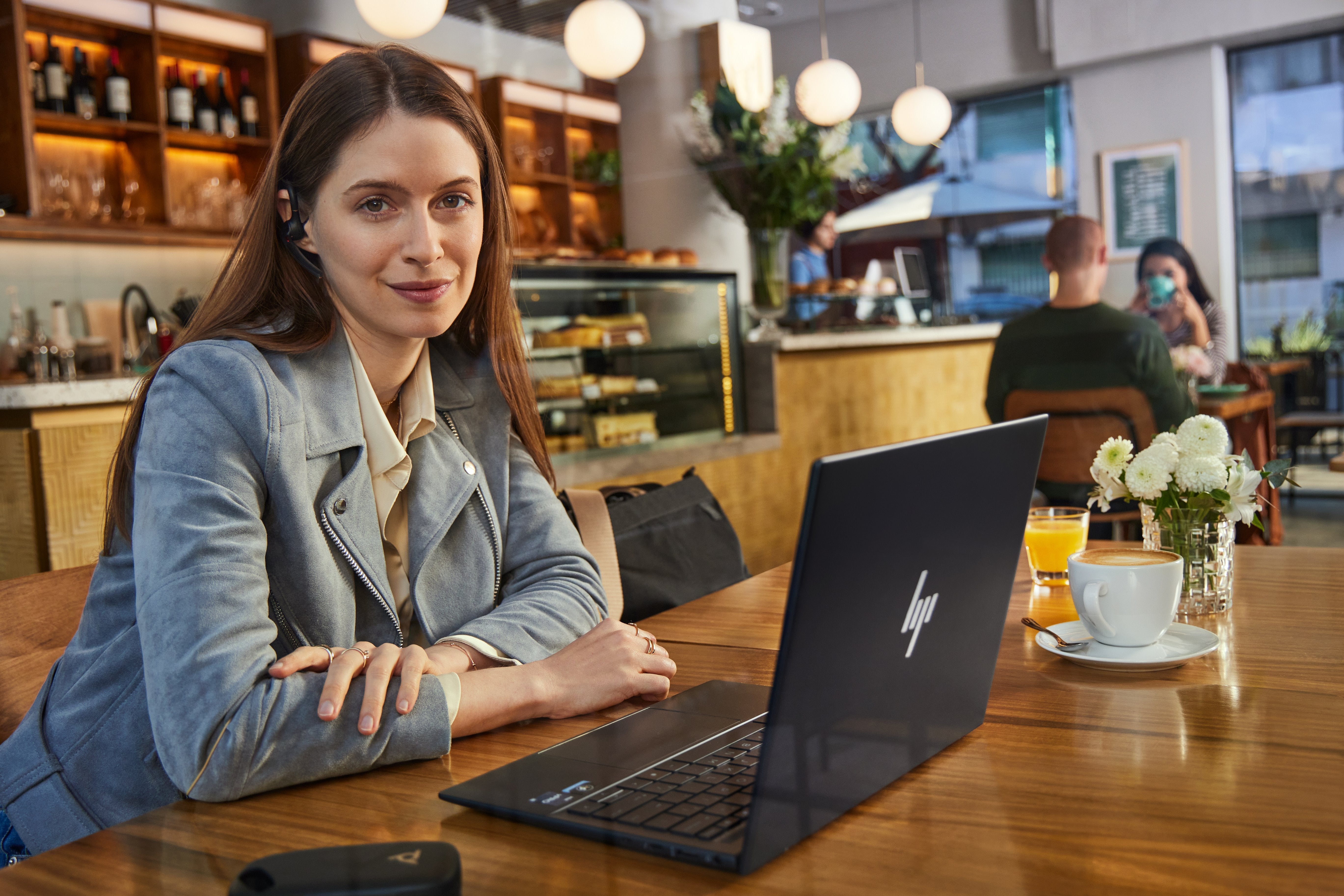 Poly Auriculares Voyager Legend 30