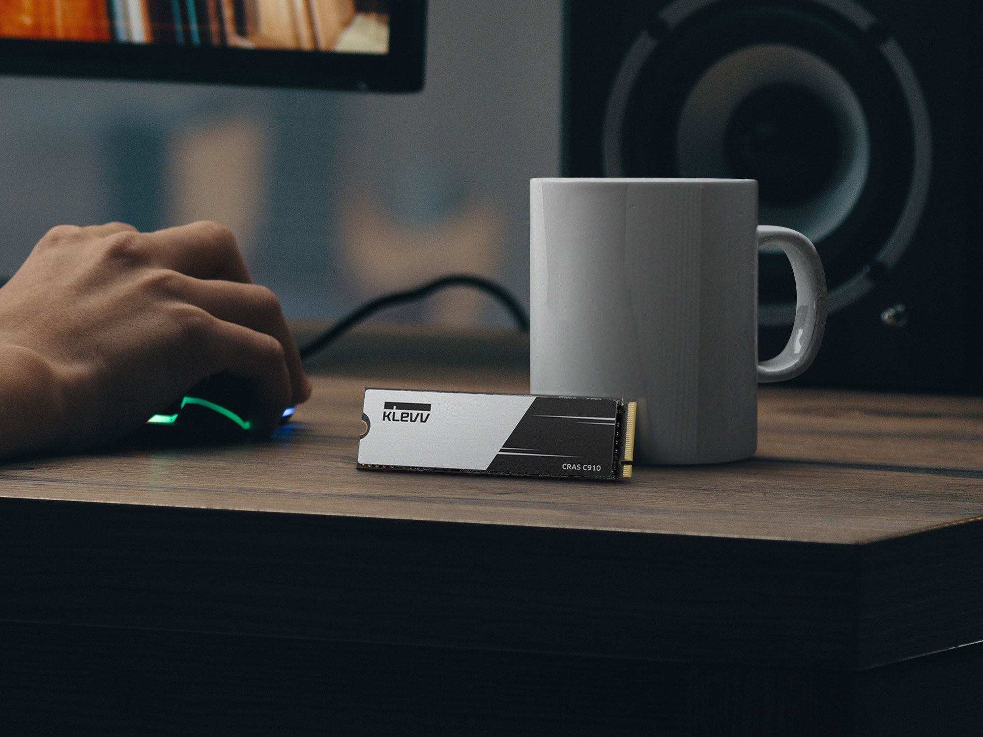 EAN 4895194901723 - Klevv C910 4 TB M.2 PCI Express 4.0 NVMe TLC 3D NAND imagen 9