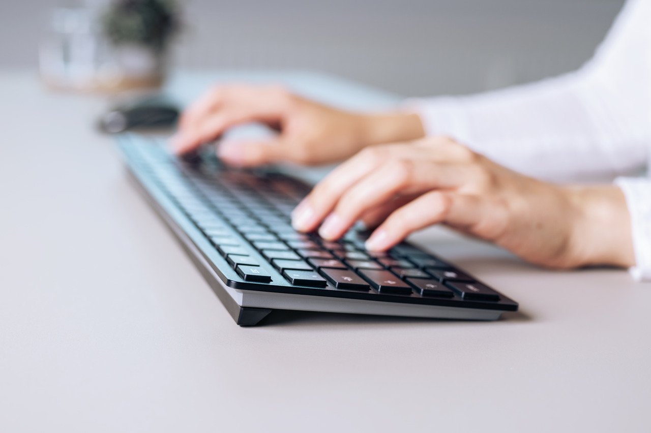 EAN 4025112097164 - CHERRY KW 9100 SLIM teclado Universal RF Wireless + Bluetooth QWERTY Español Negro imagen 6